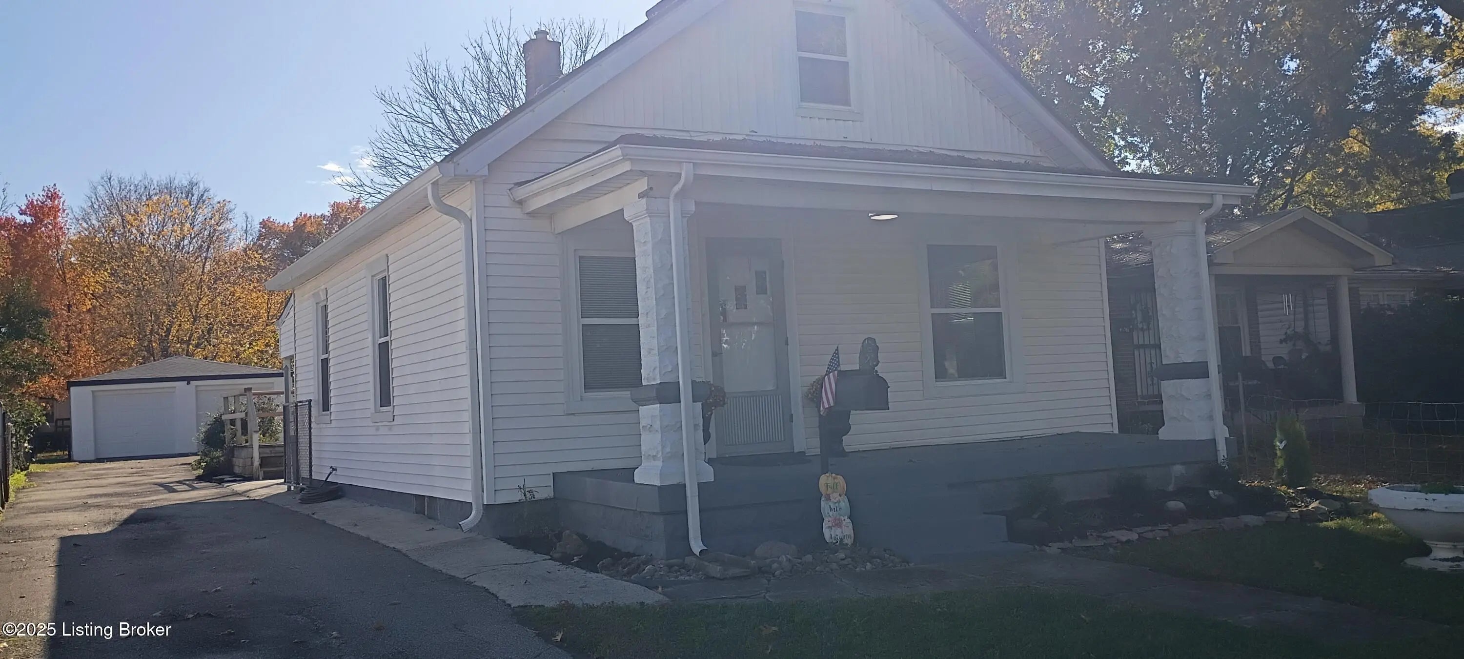 Photo of Listing #1703363