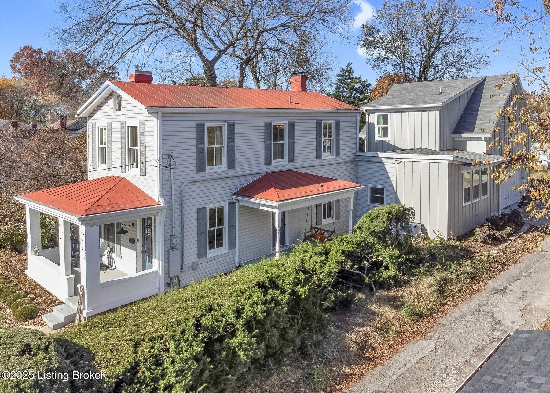 Photo of Listing #1703376