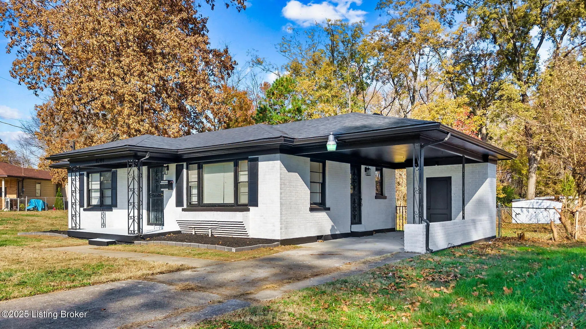 Photo of Listing #1703507