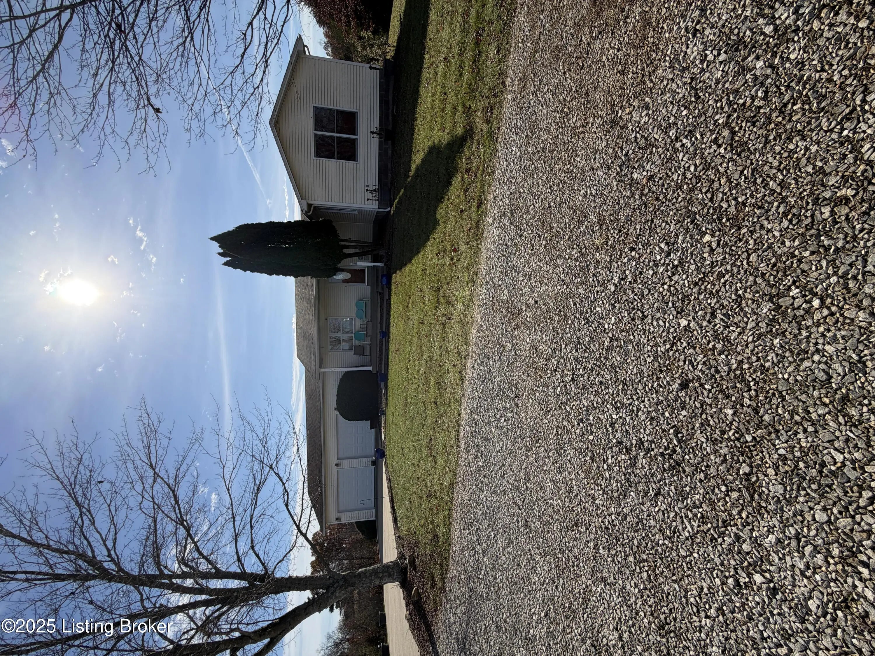 Photo of Listing #1703430