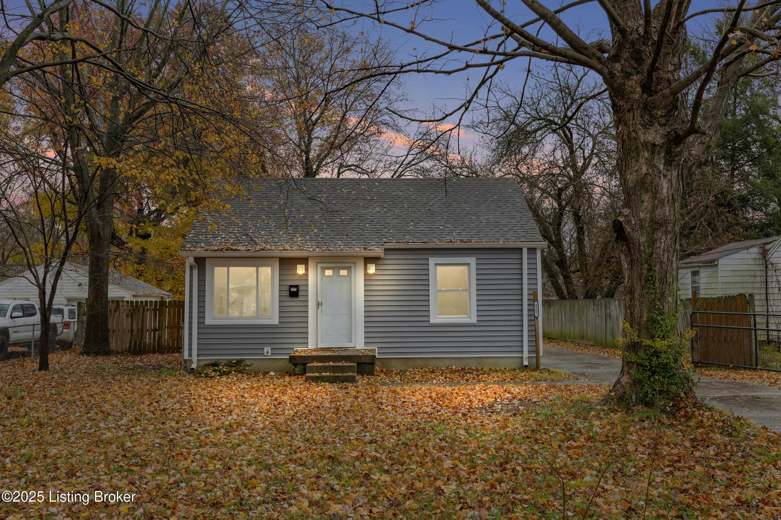 Photo of Listing #1703449