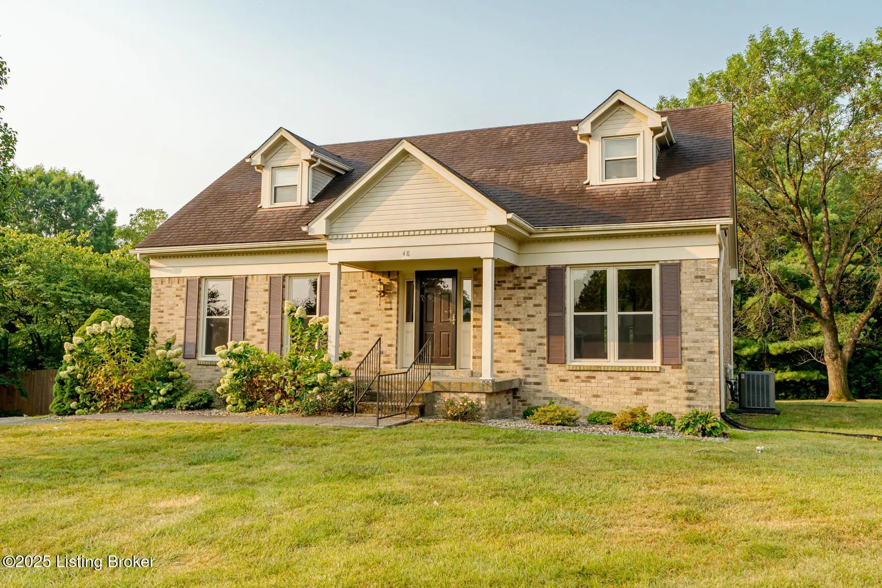 Photo of Listing #1703435