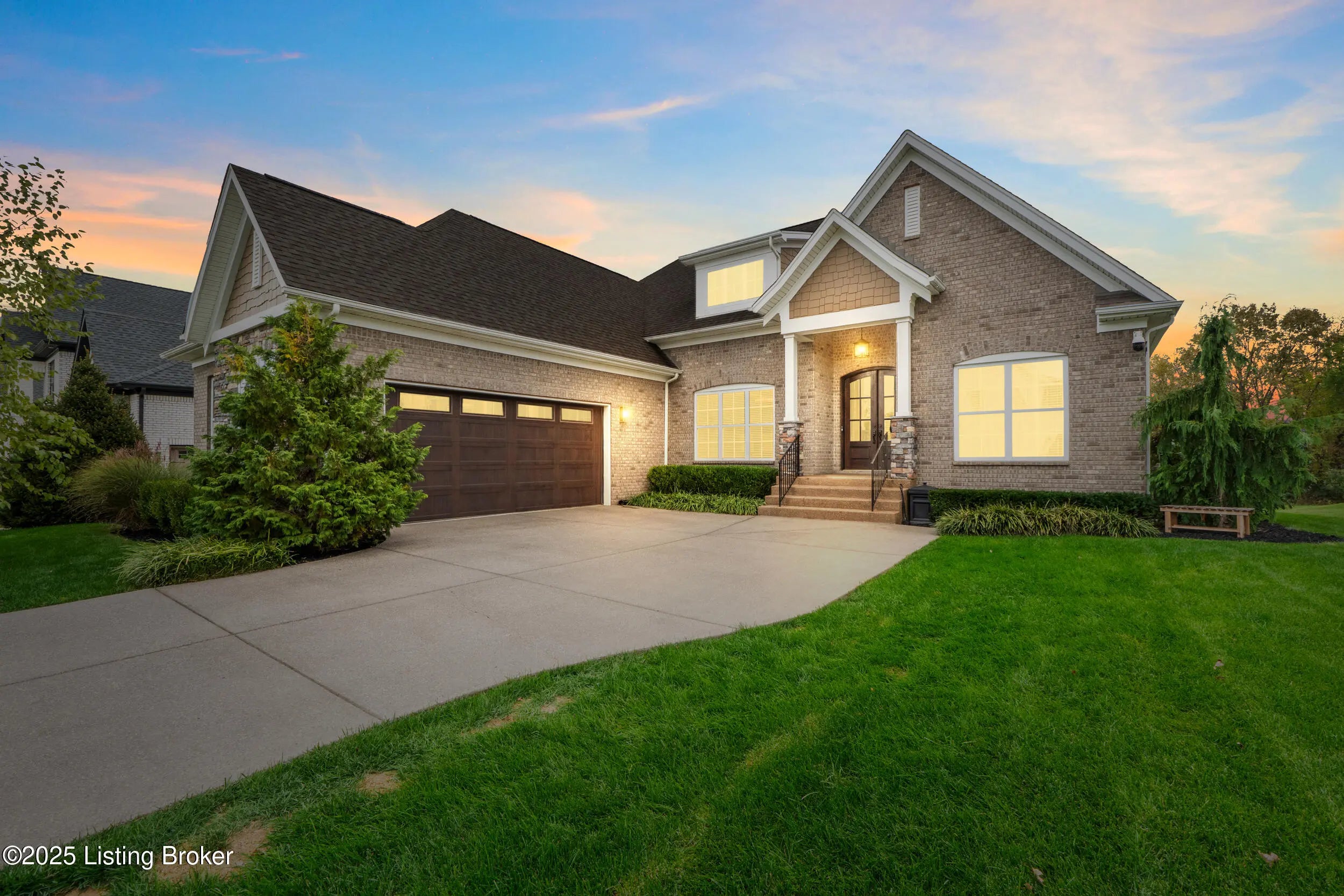 Photo of Listing #1703524