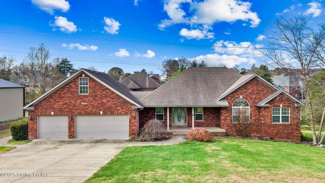 239 Village Circle Dr, Shepherdsville