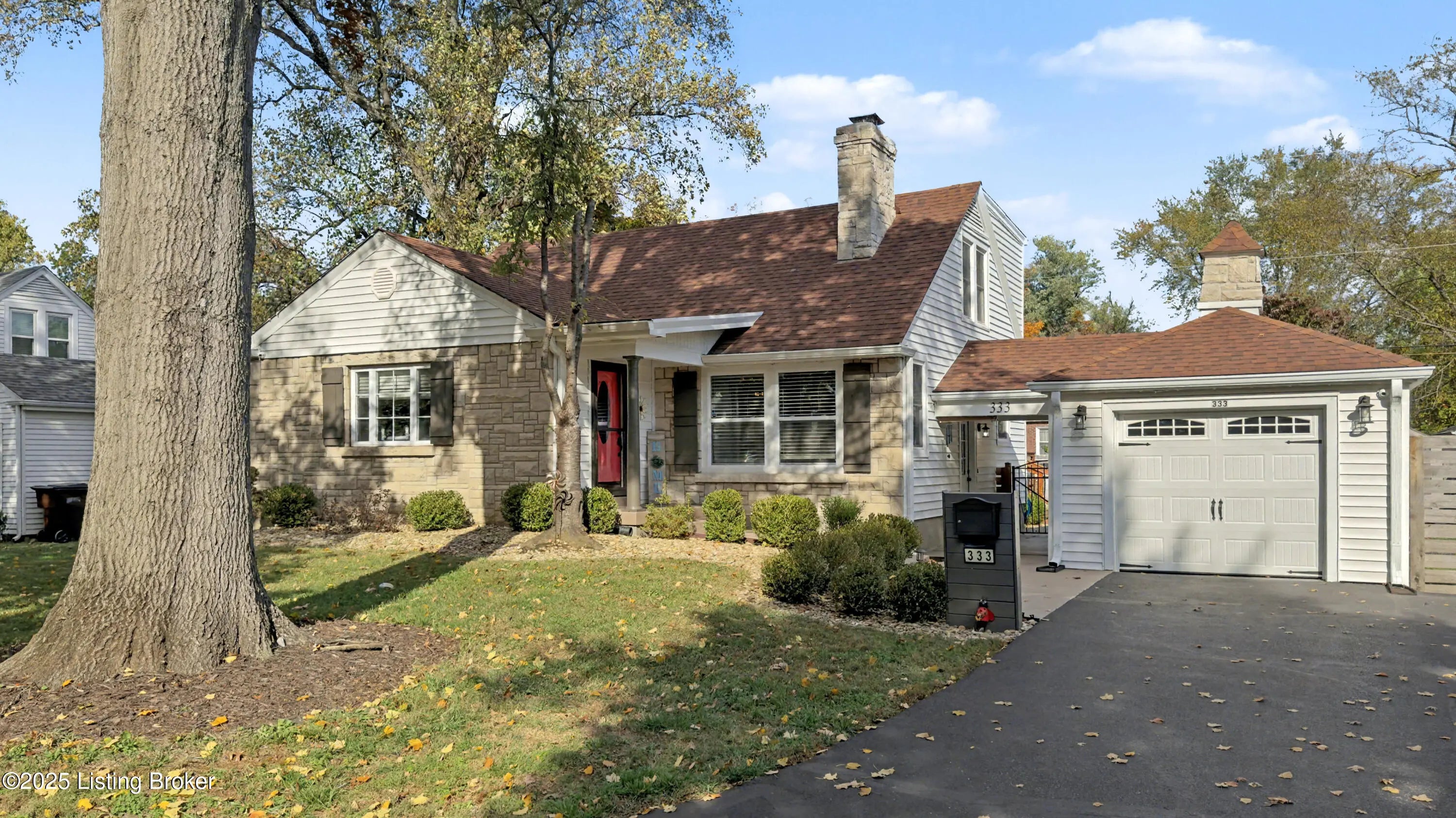 Photo of Listing #1703629