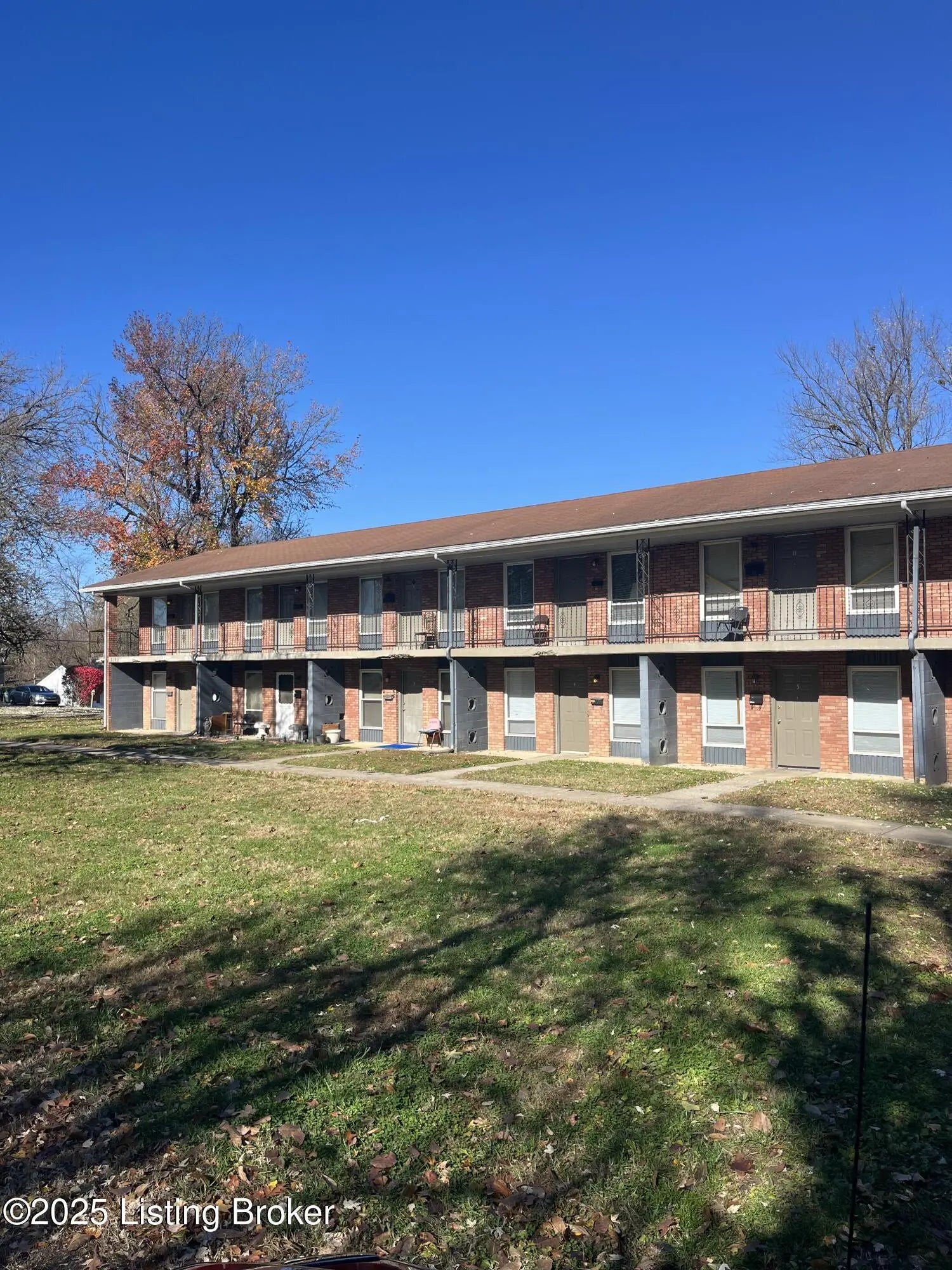 Photo of Listing #1703561