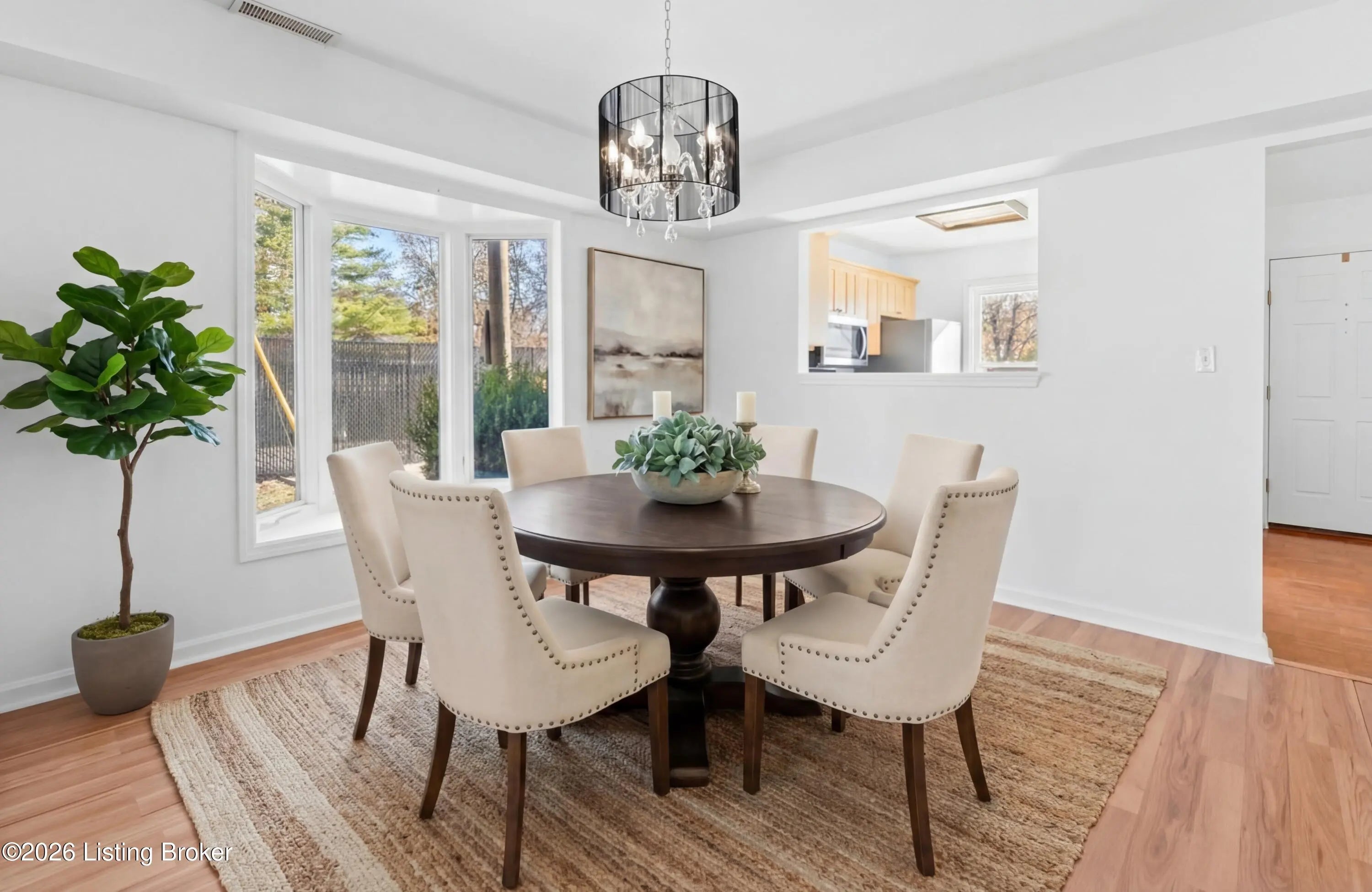 Photo of Listing #1703651