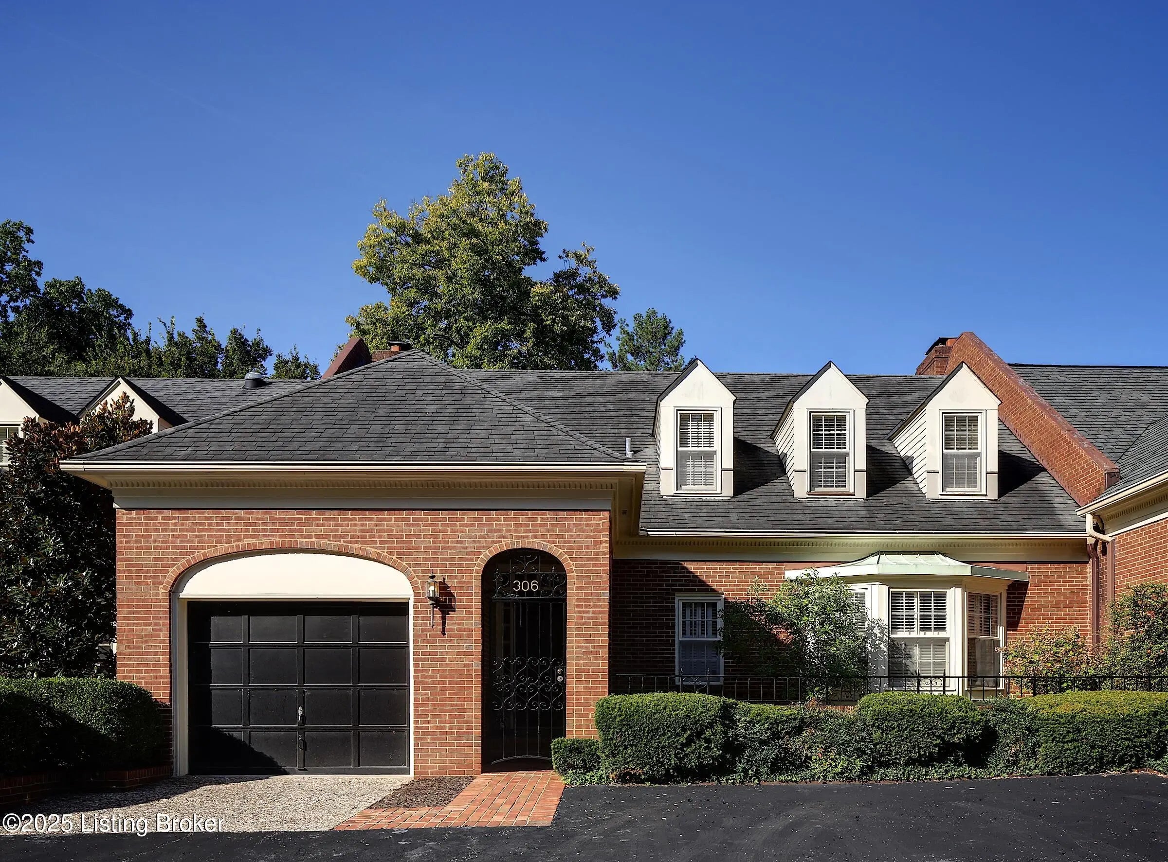 Photo of Listing #1703644