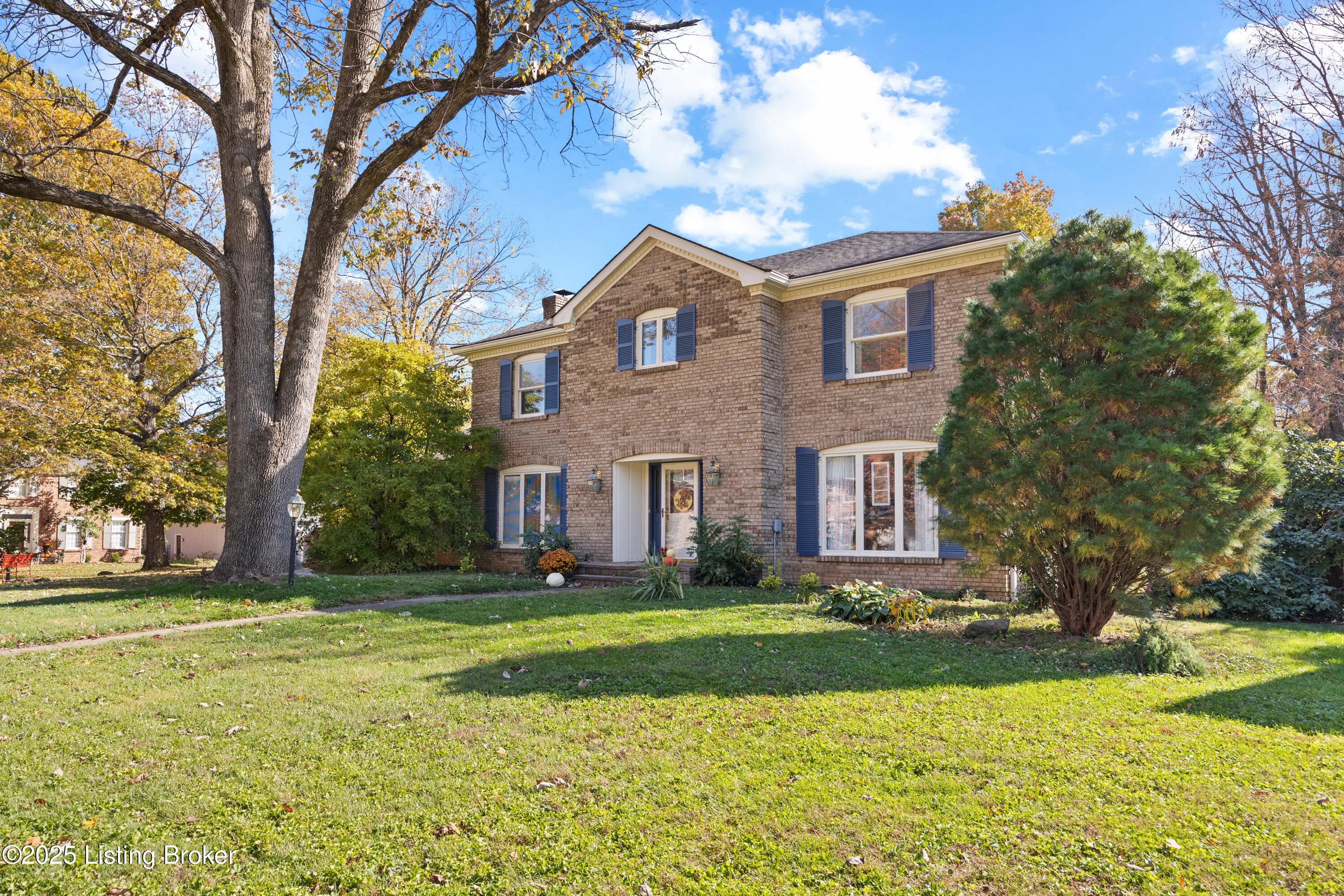 Photo of Listing #1703835