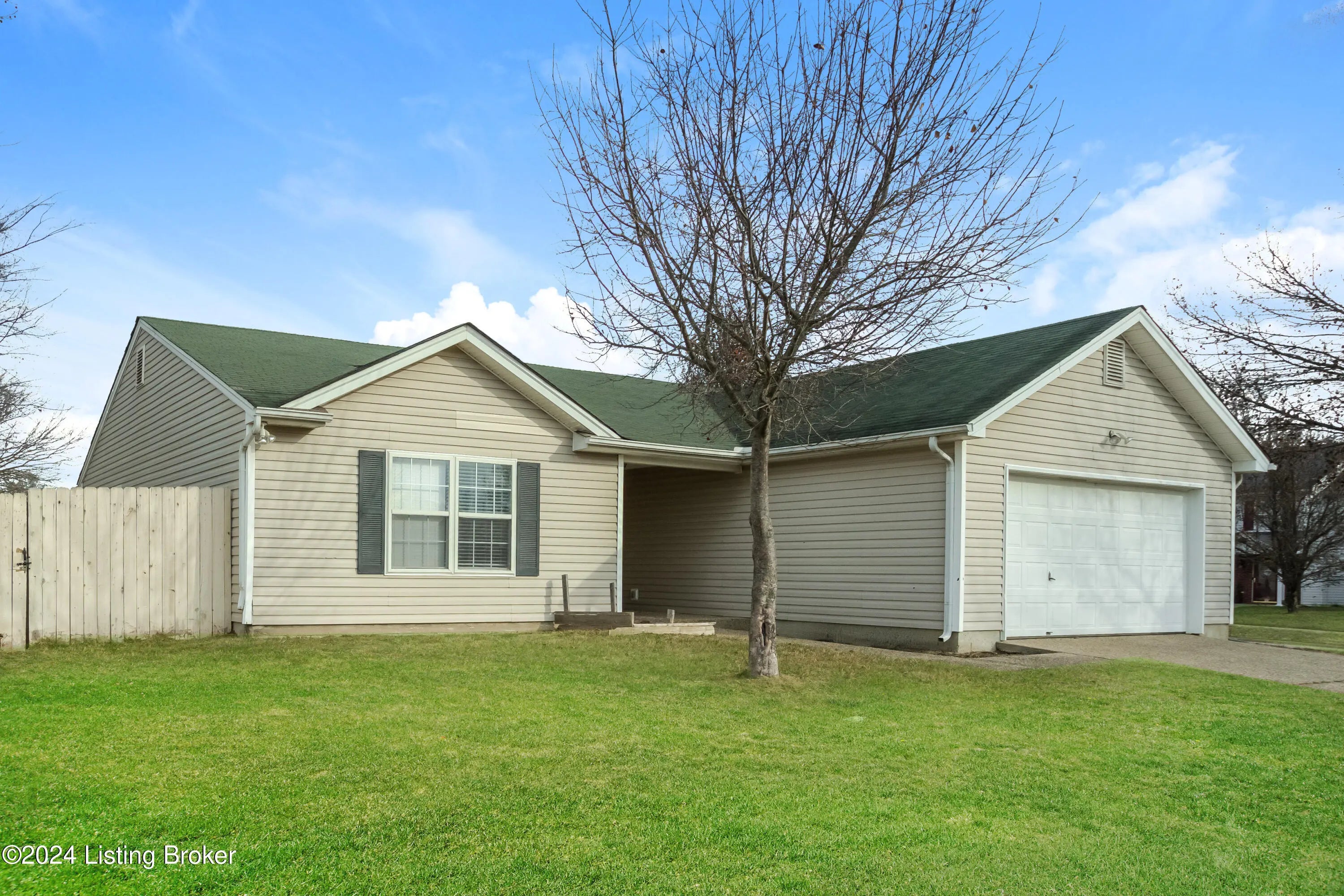 Photo of Listing #1703727