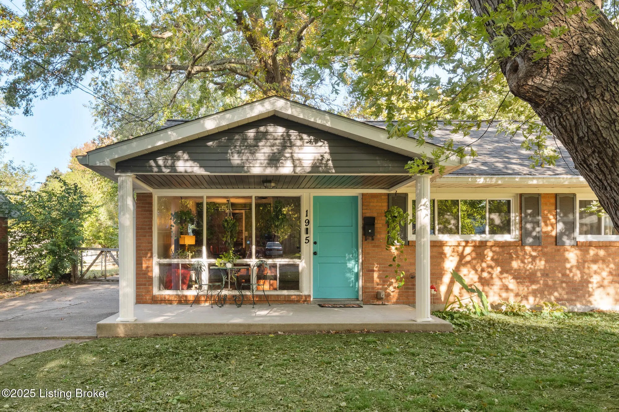 Photo of Listing #1703850