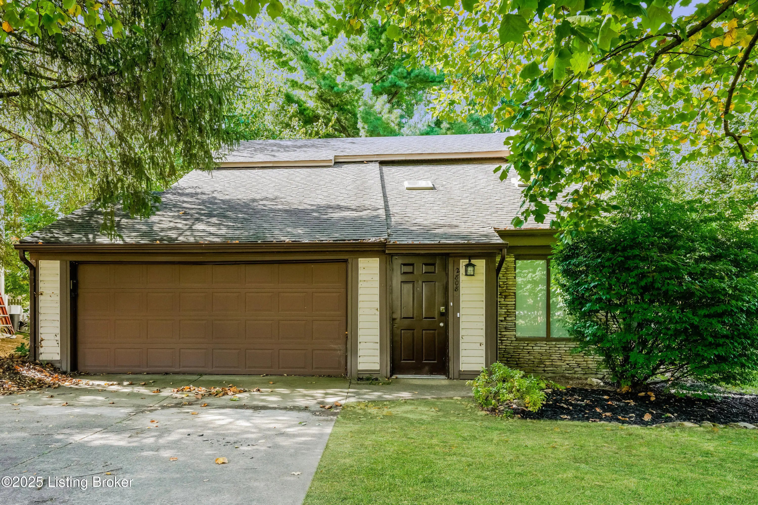 Photo of Listing #1703809