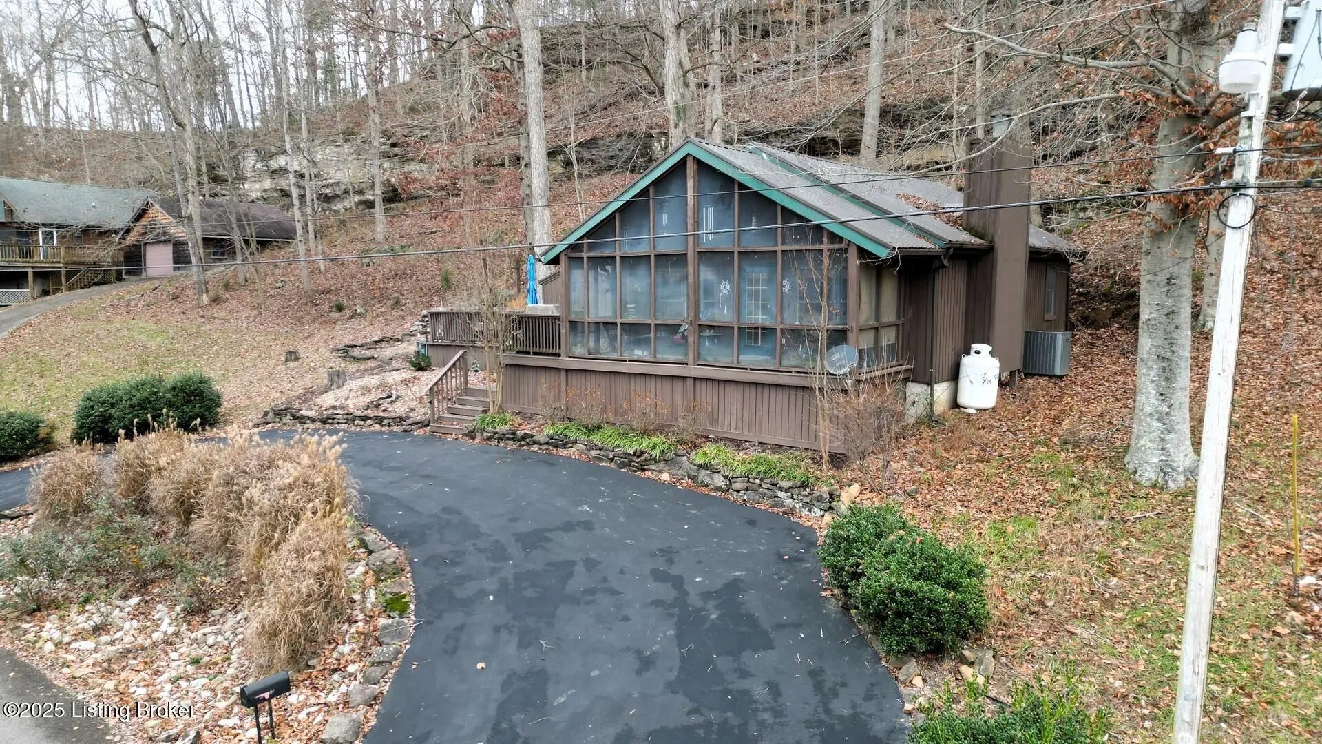 Photo of Listing #1704284