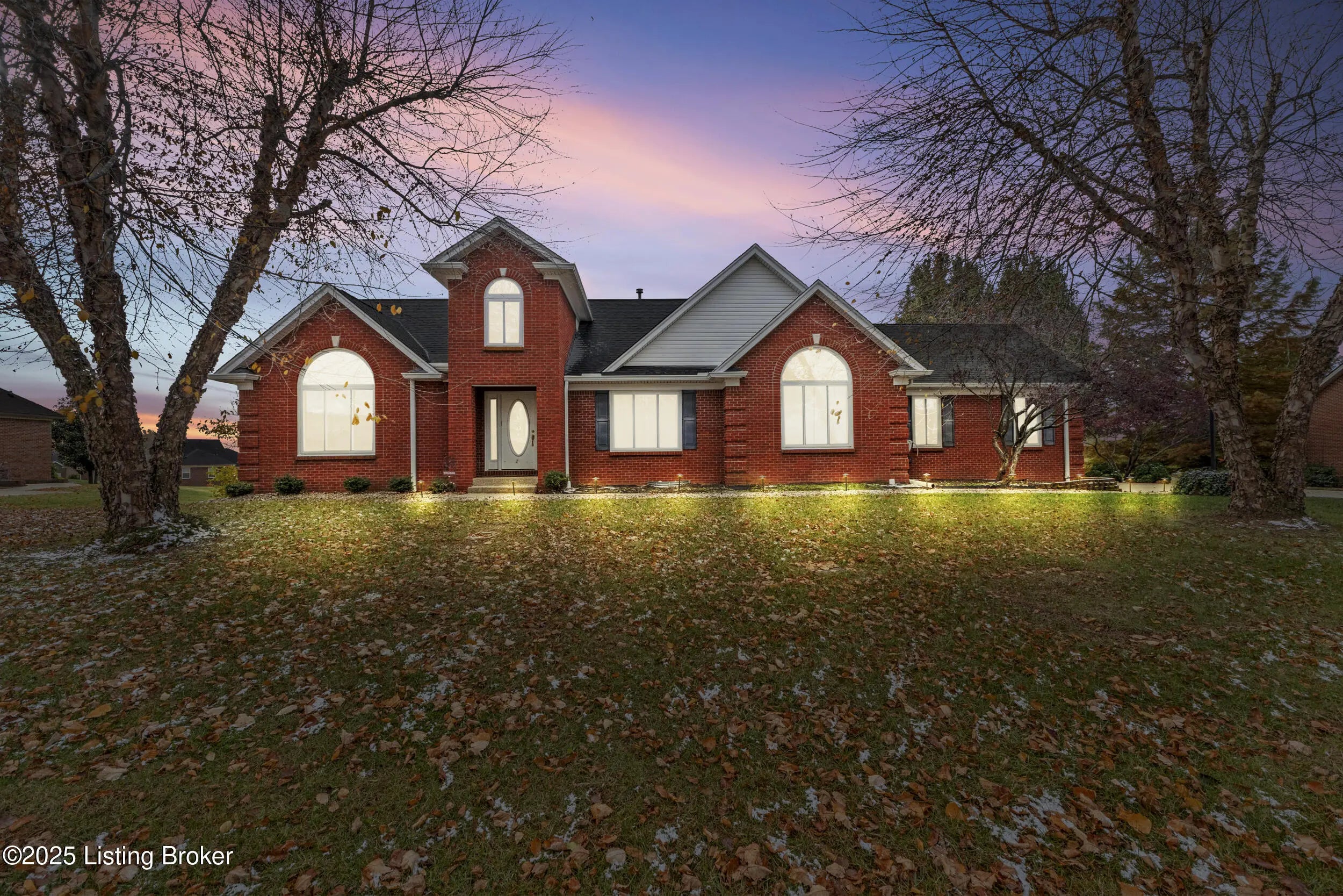 Photo of Listing #1703943