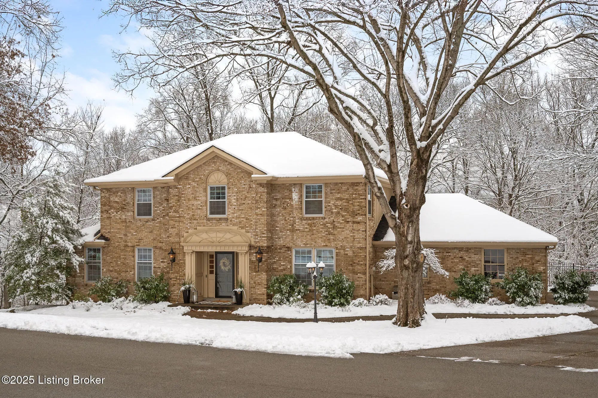 Photo of Listing #1705685