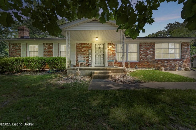 475 Wildwood Dr, Elizabethtown