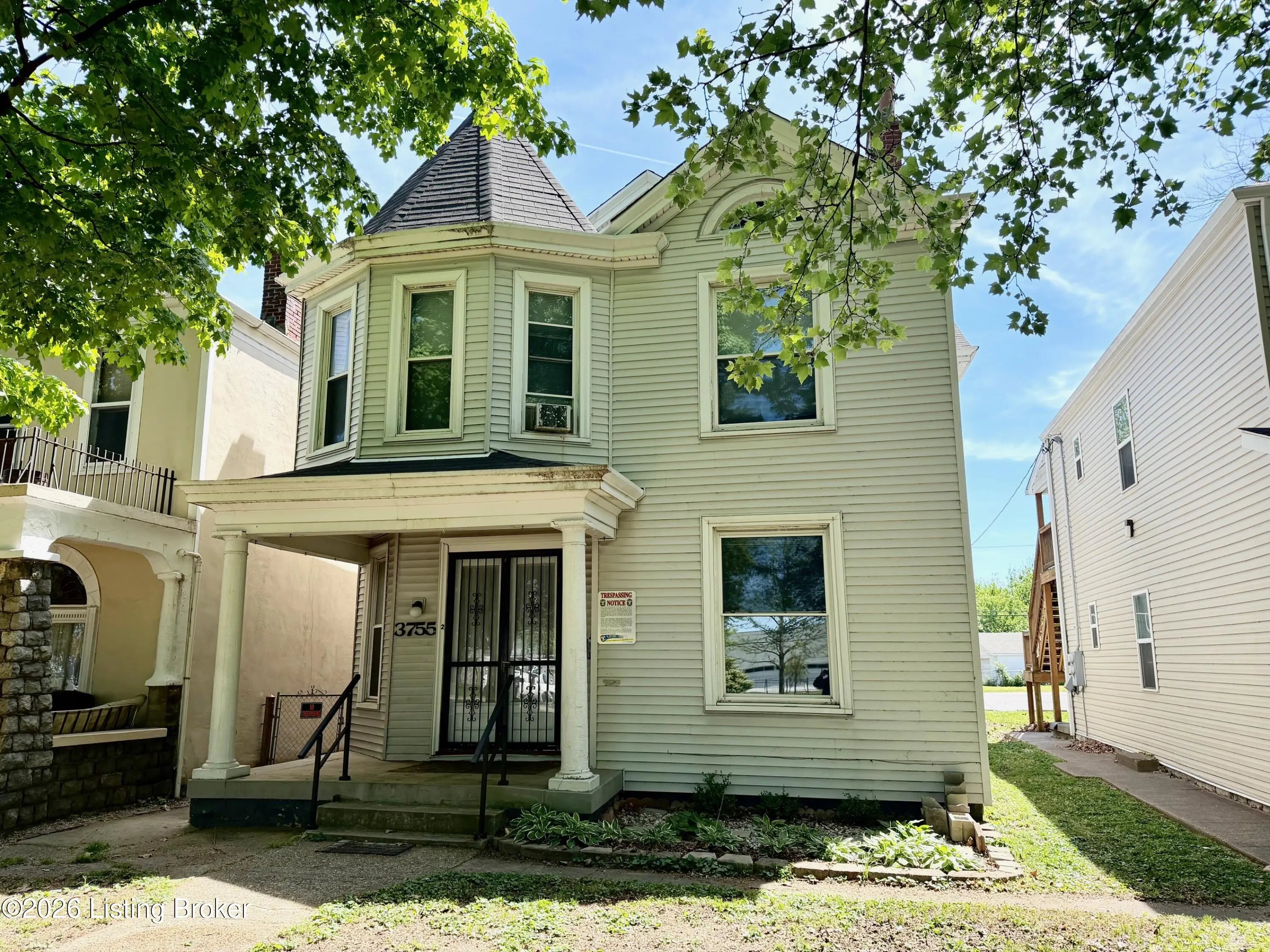 Photo of Listing #1703981