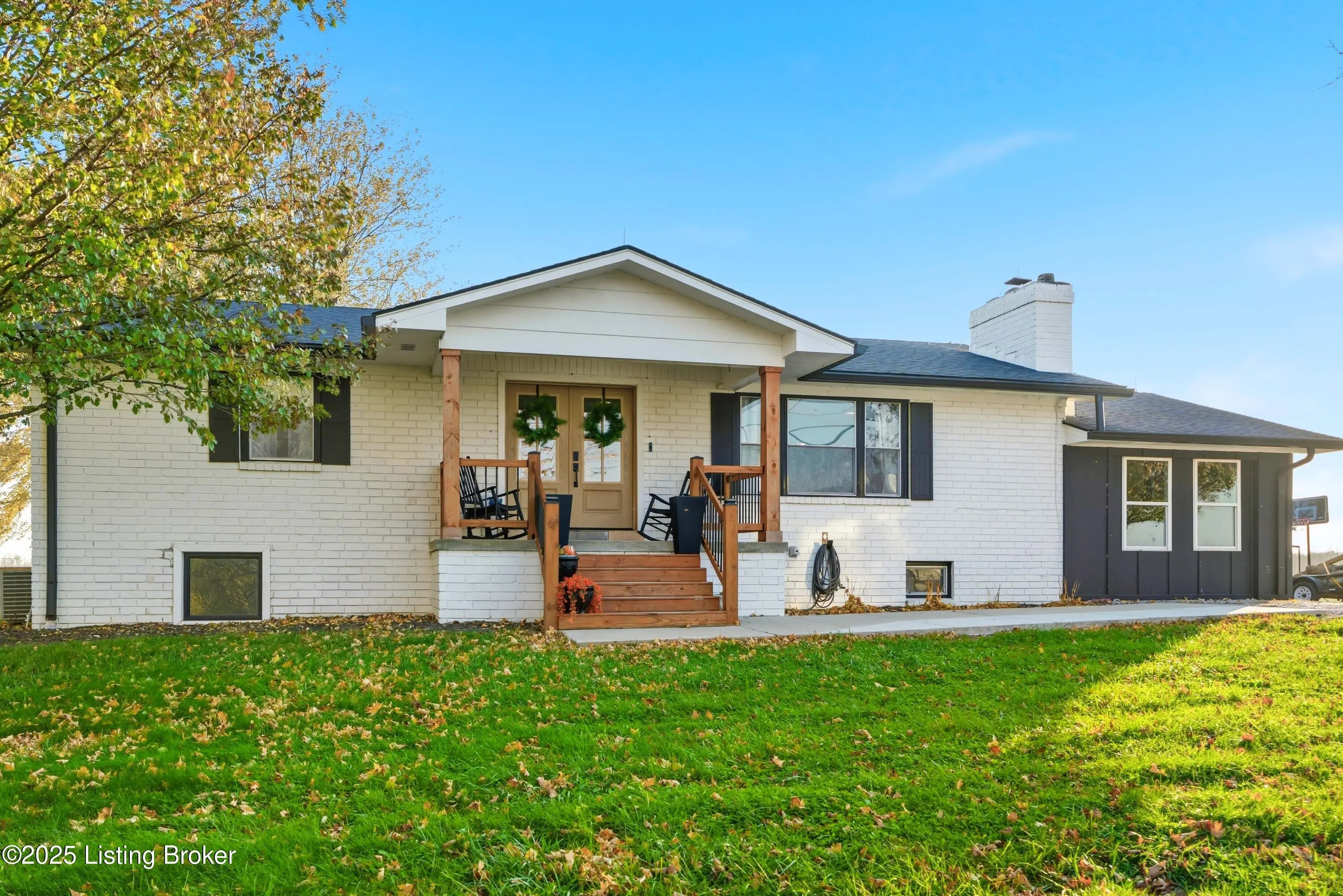 Photo of Listing #1703996