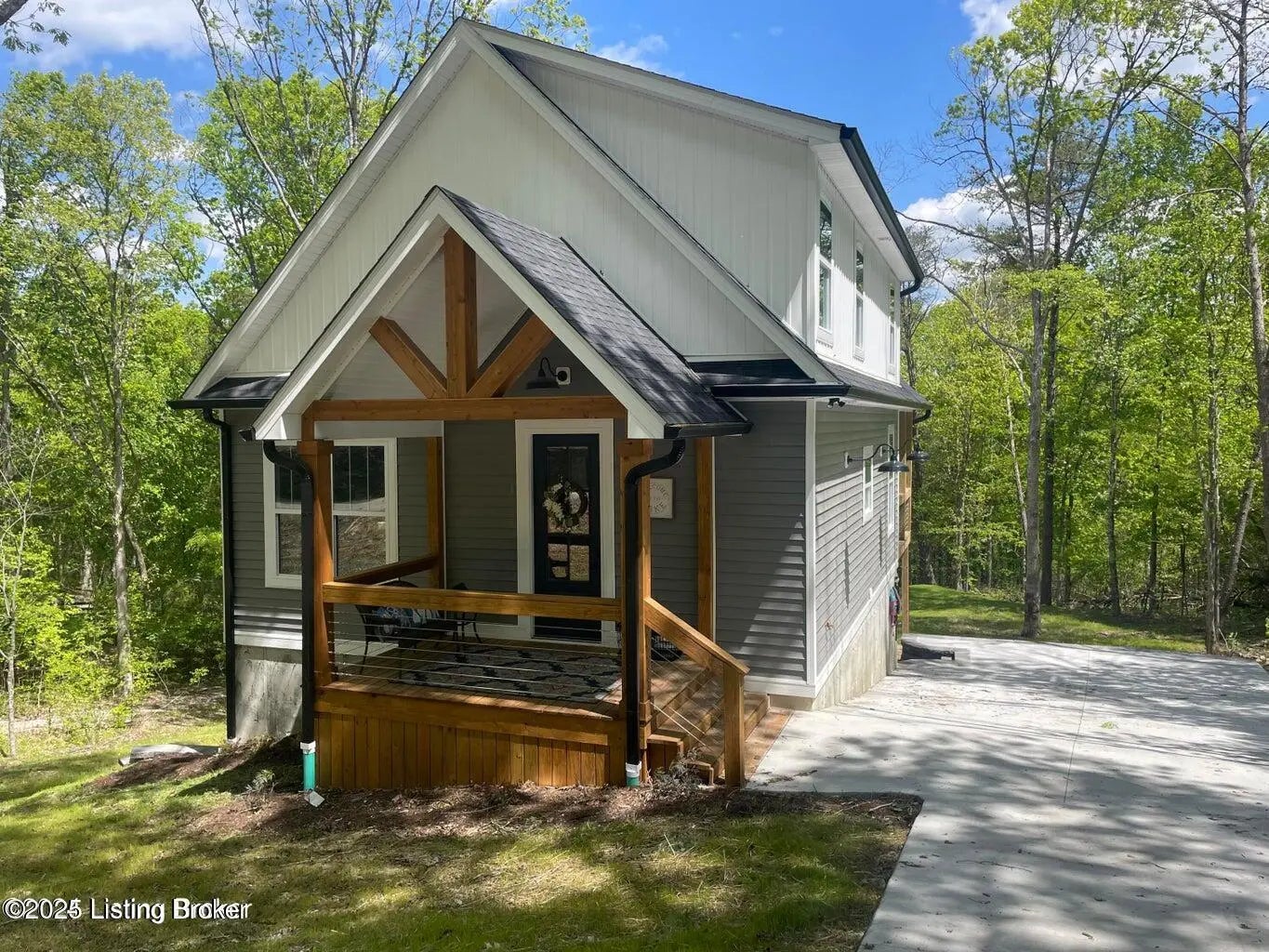 Photo of Listing #1704071