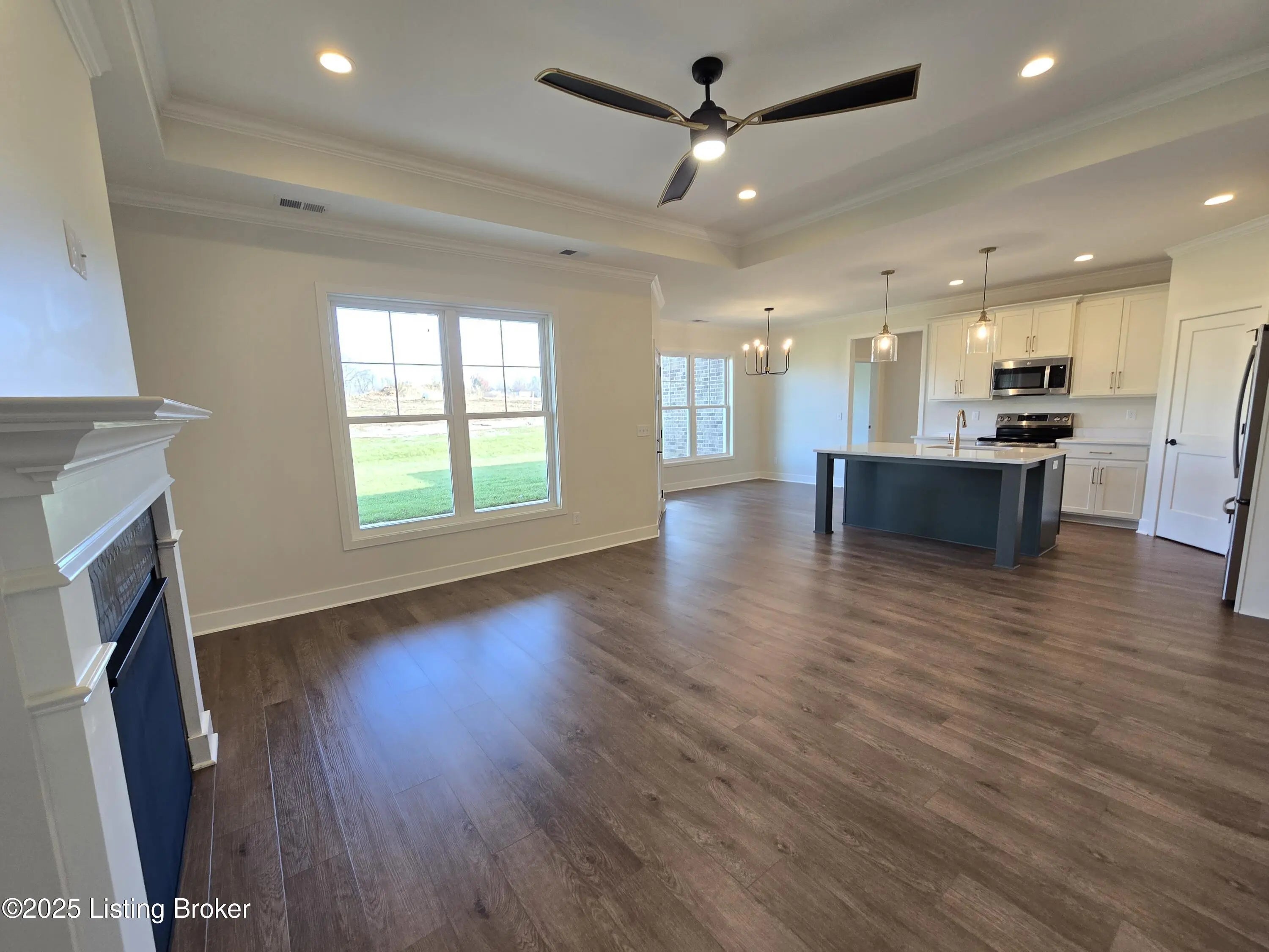 Photo of Listing #1704076