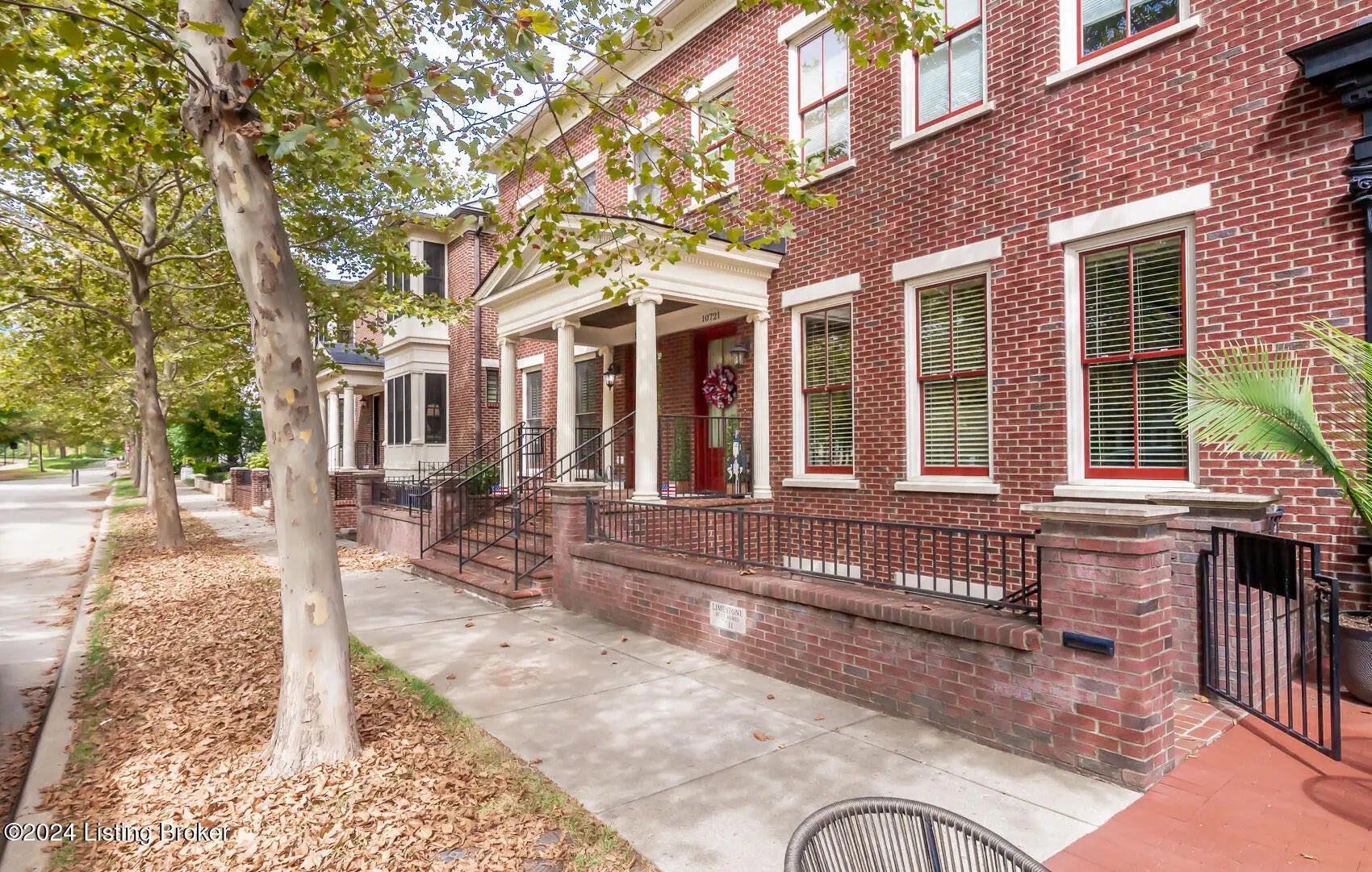 Photo of Listing #1704083