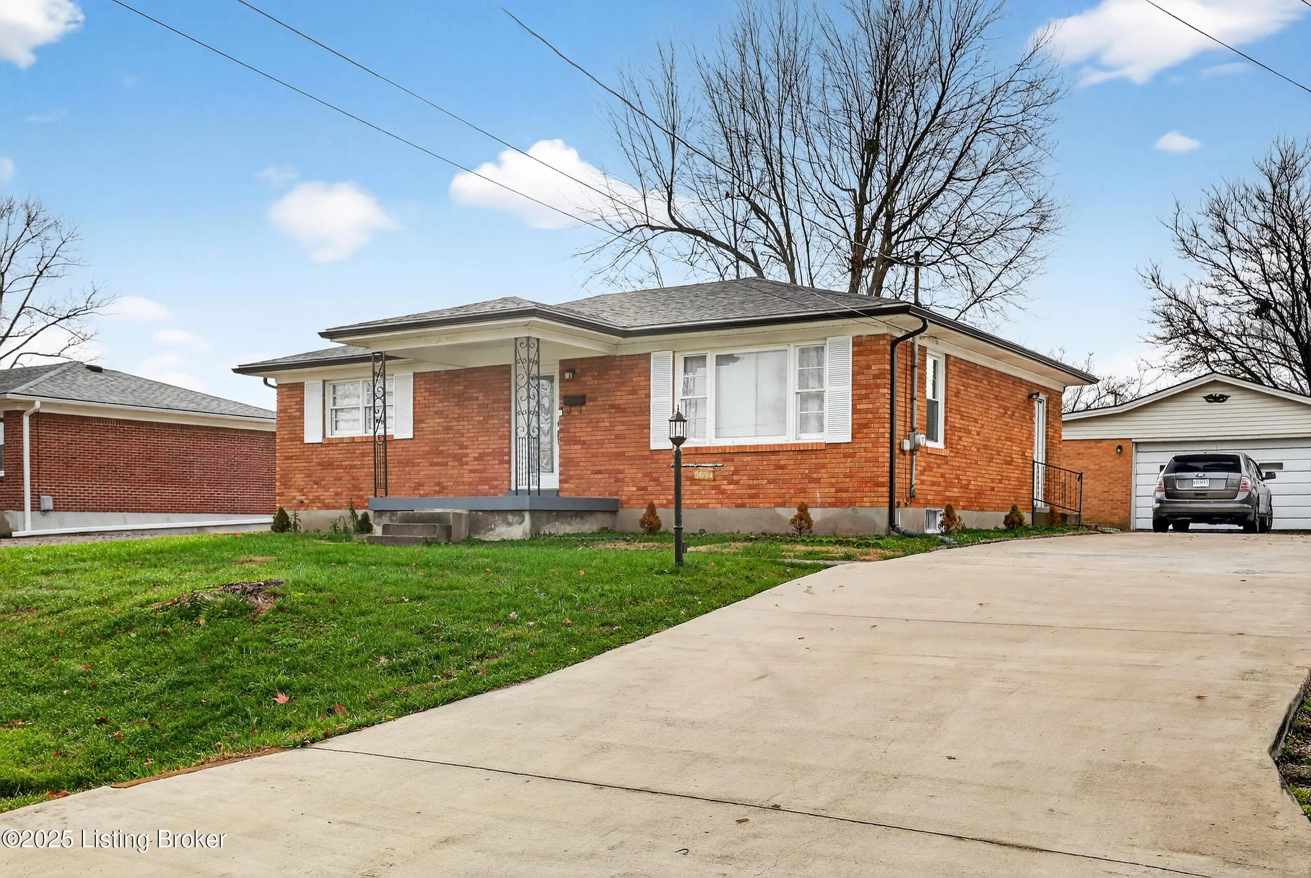 Photo of Listing #1704272