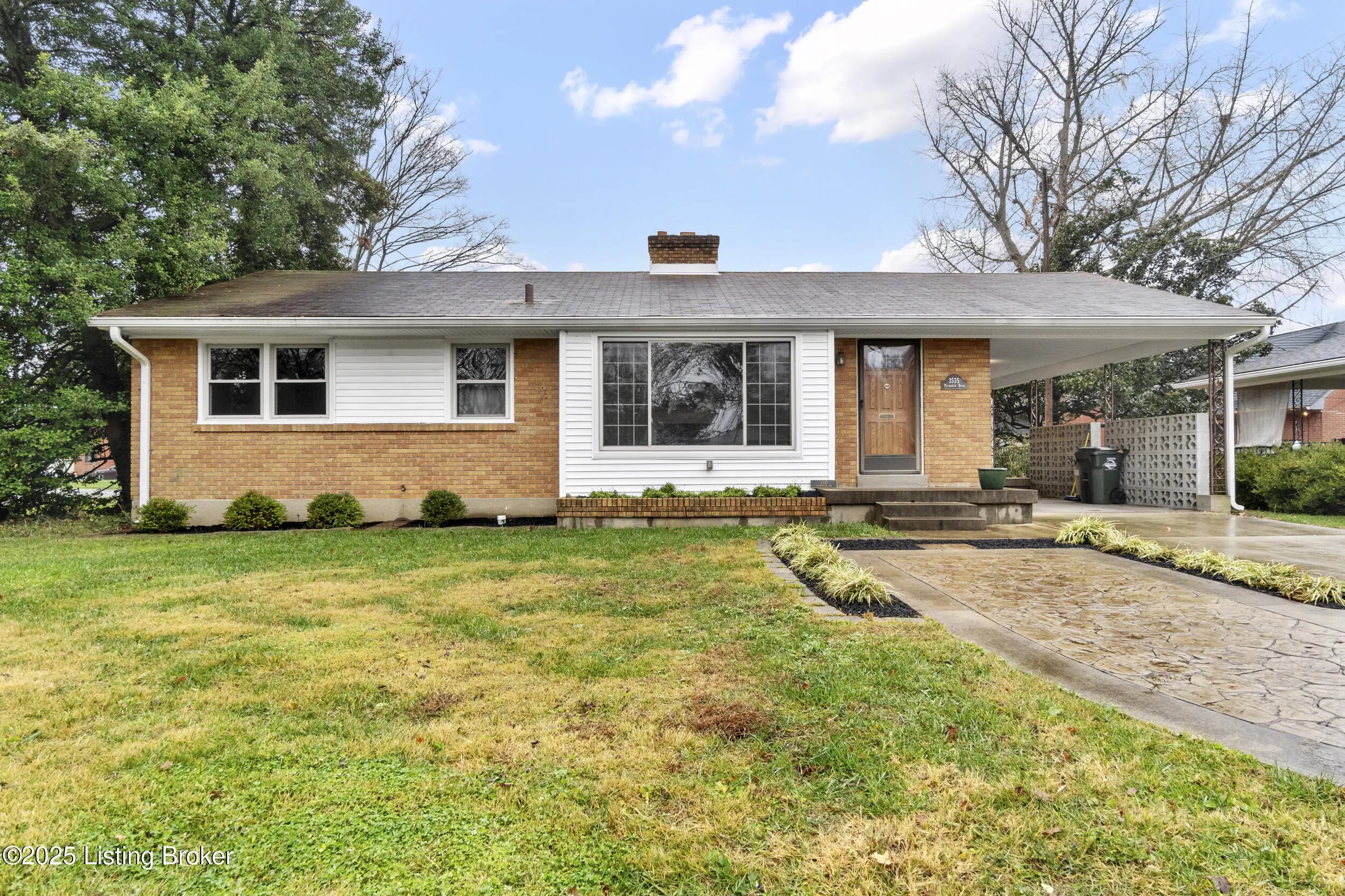 Photo of Listing #1704128