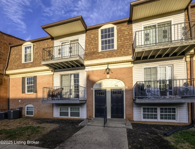 304 Chanel Ct Apt 6, Louisville