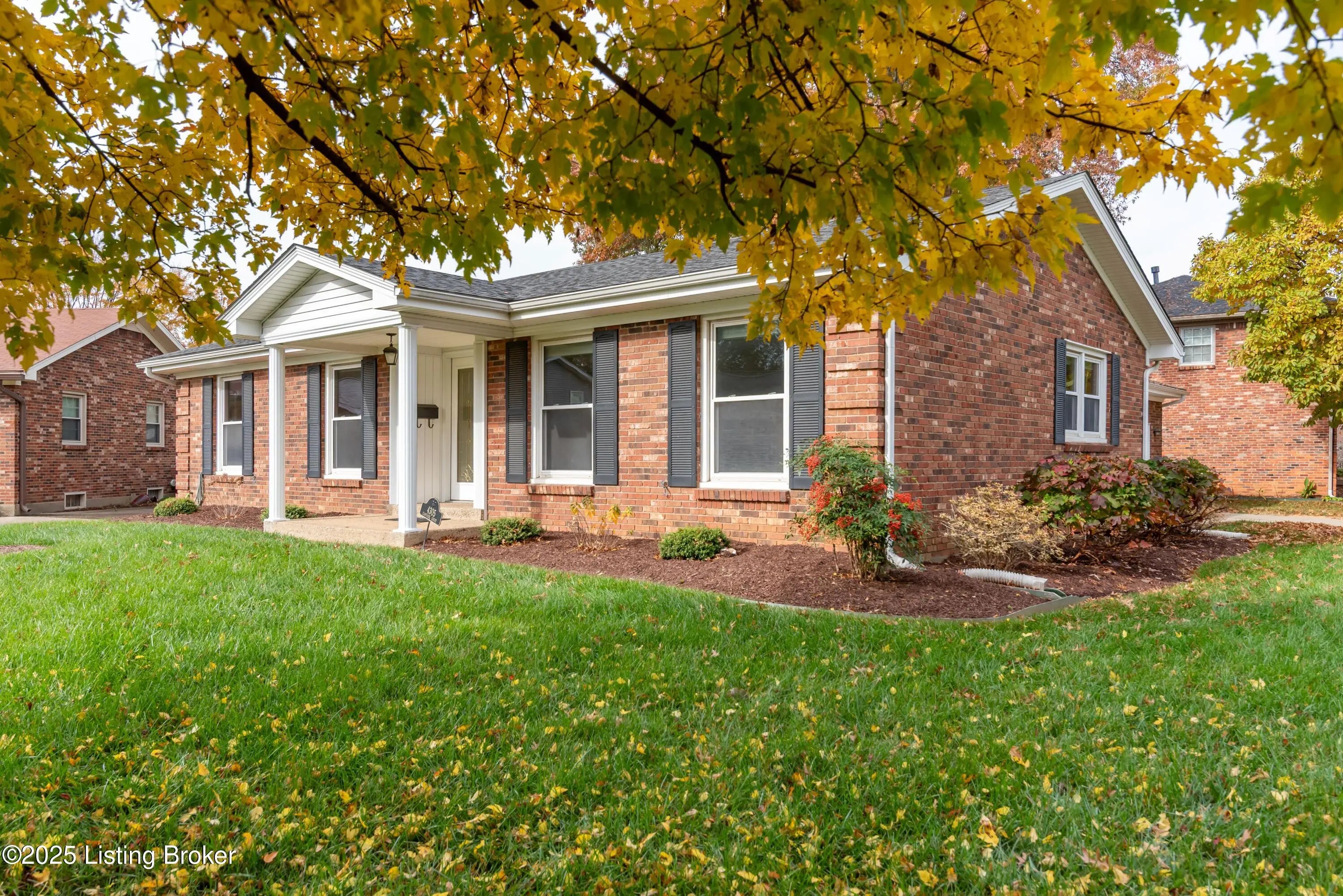 Photo of Listing #1704146