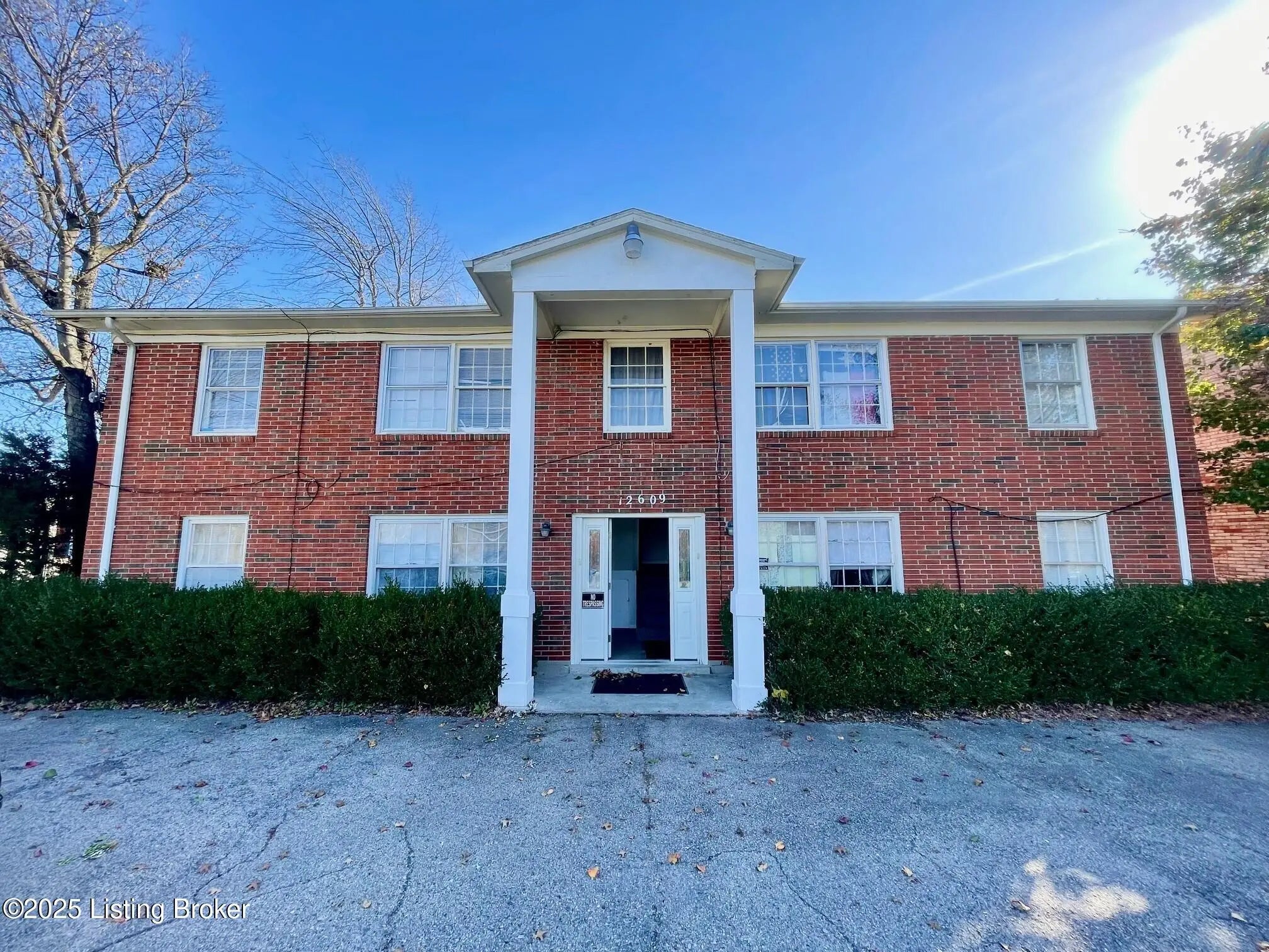 Photo of Listing #1704186