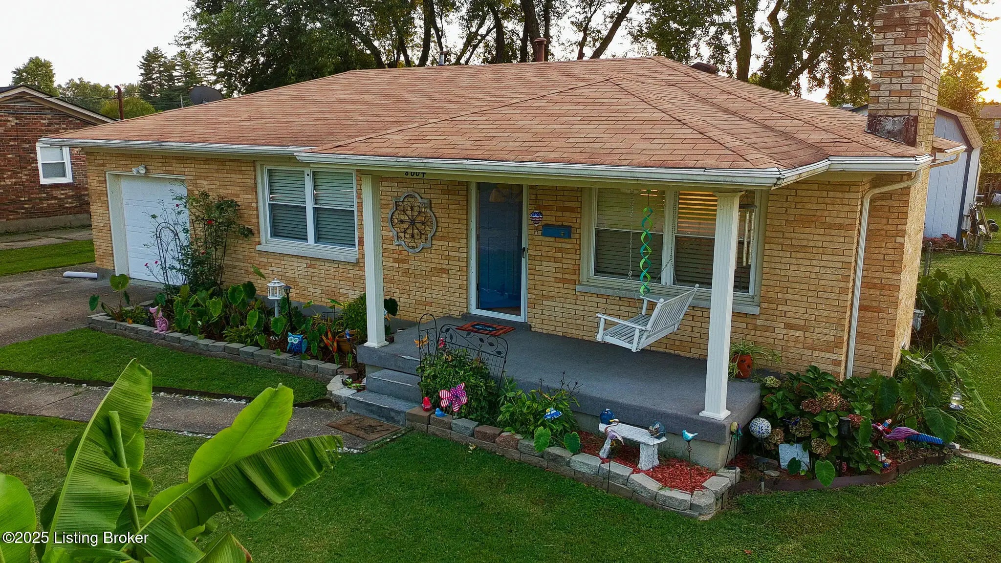 Photo of Listing #1704266