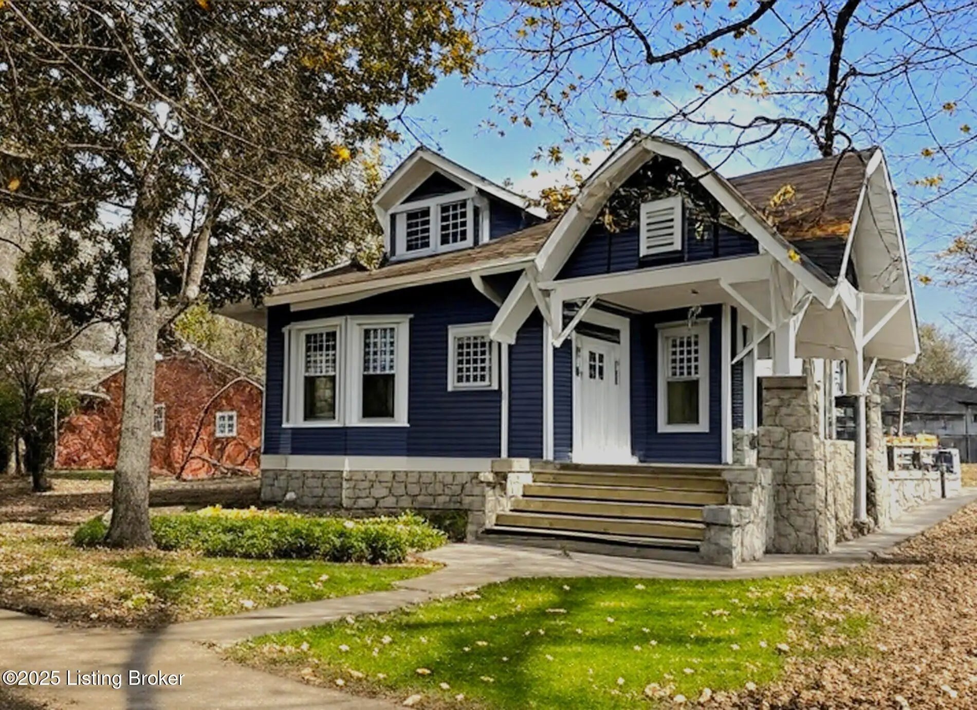 Photo of Listing #1704291