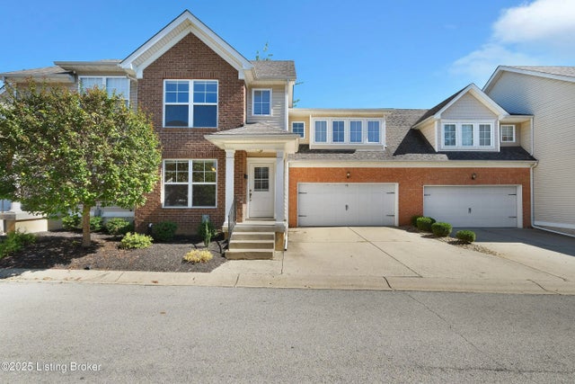 405 Clare Ln, Louisville