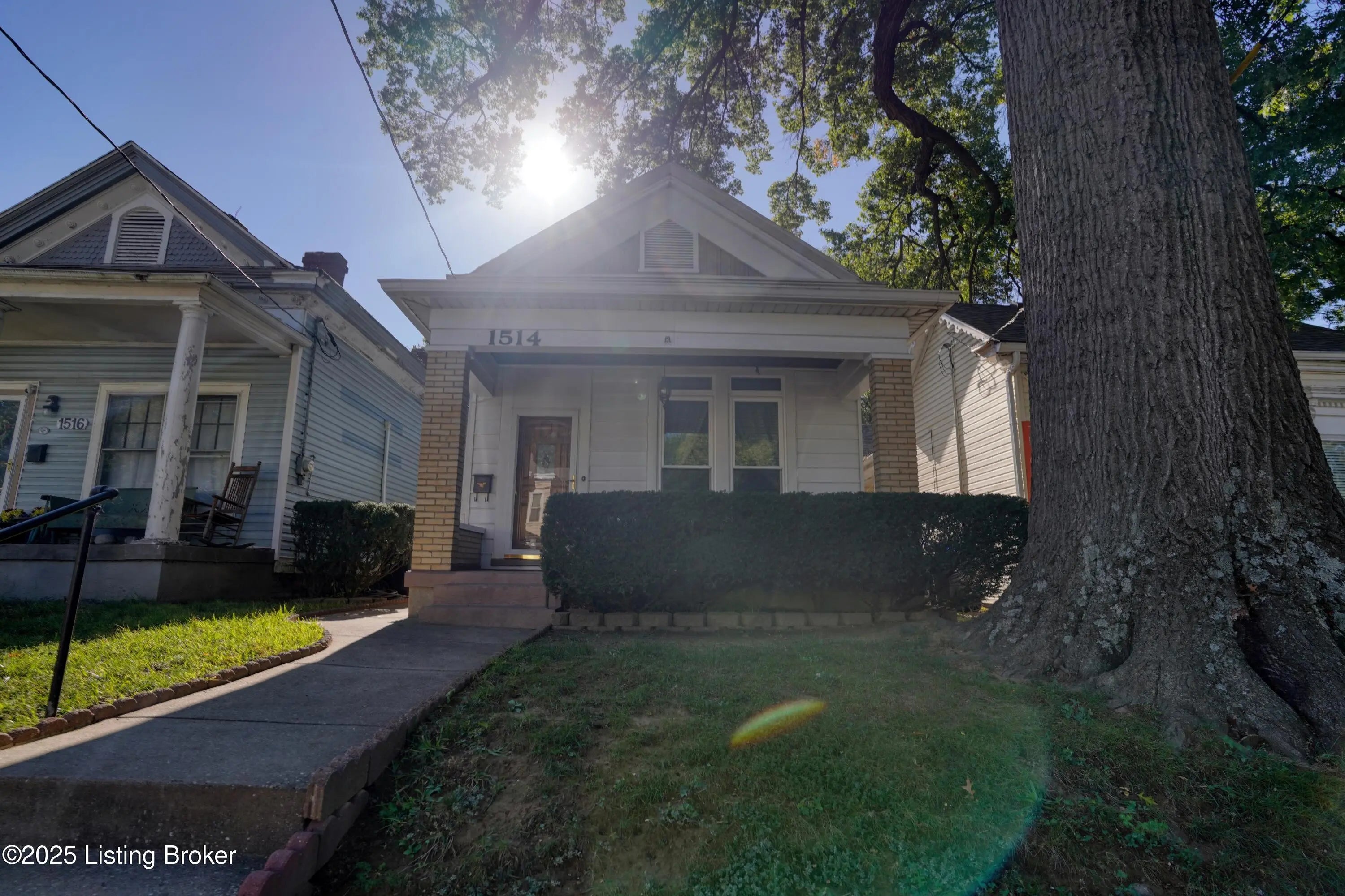 Photo of Listing #1704351