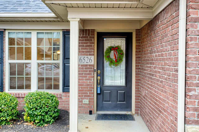 6526 Renate Rd, Louisville