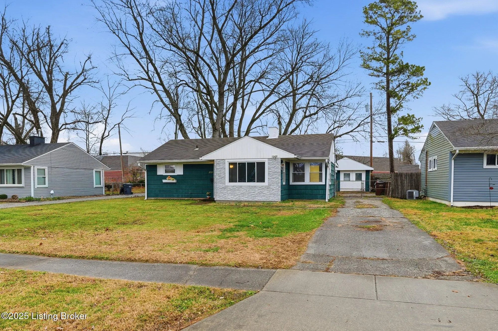 Photo of Listing #1705236