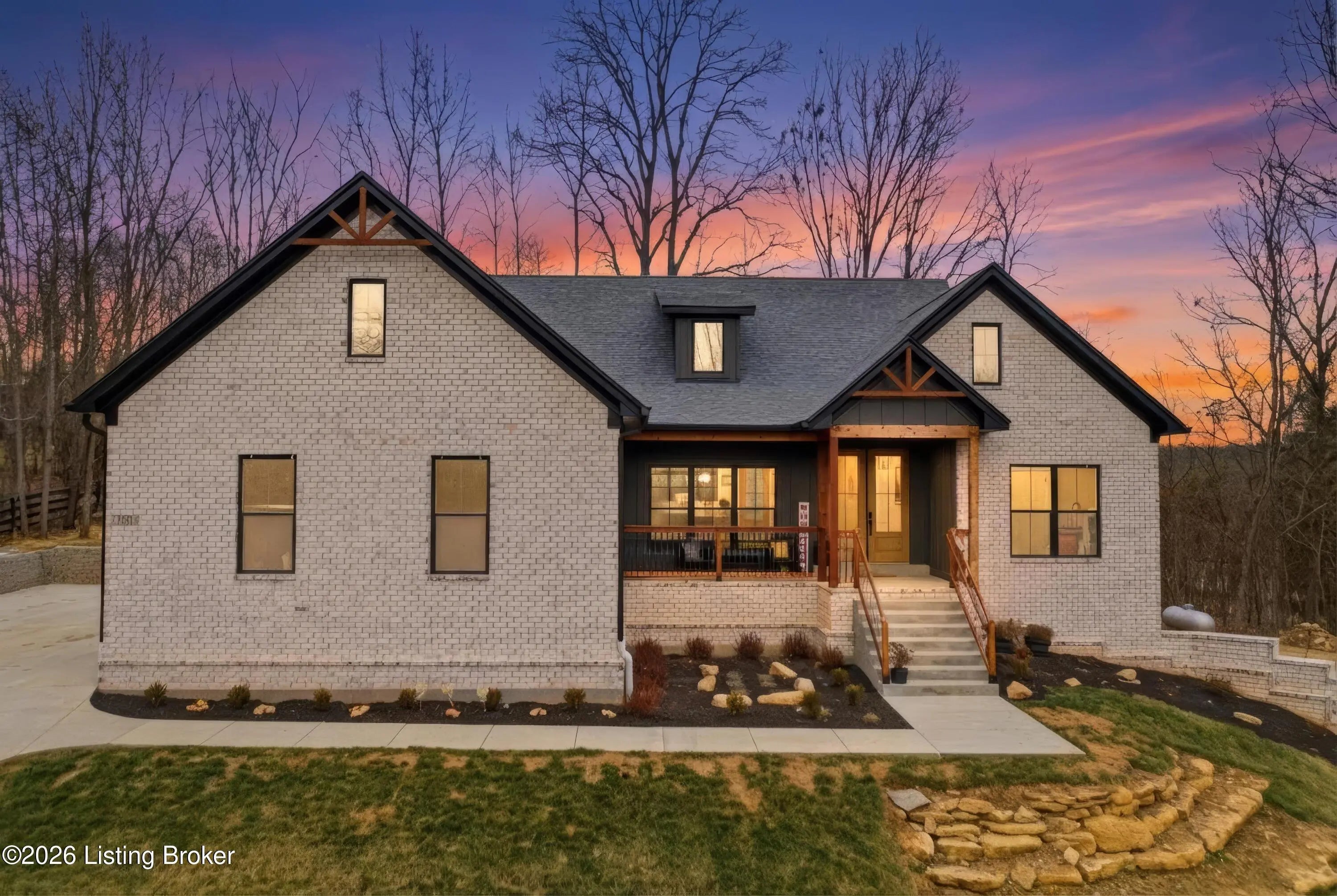 Photo of Listing #1704455