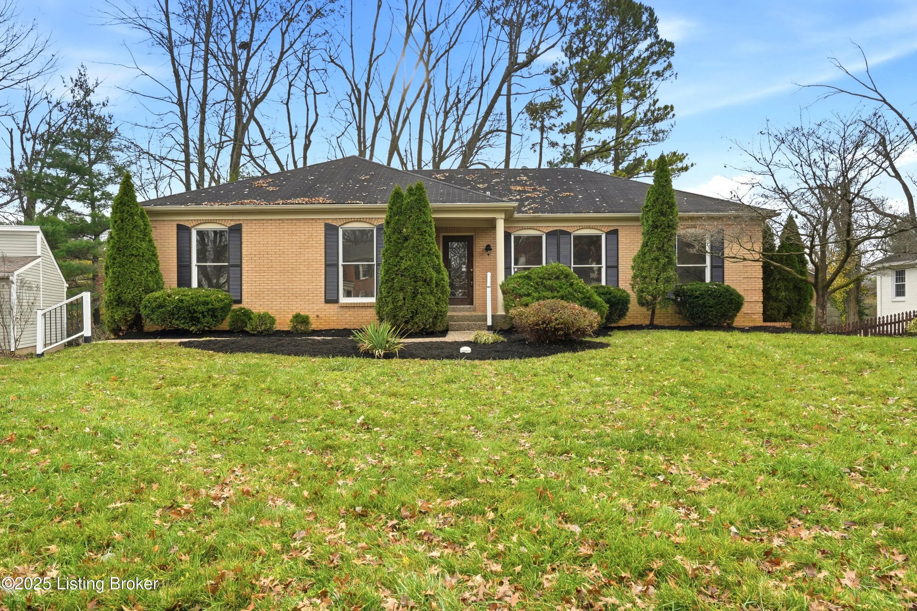 Photo of Listing #1704515