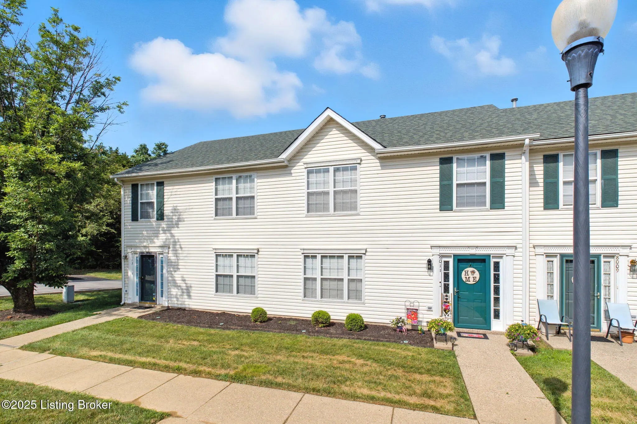 Photo of Listing #1704554