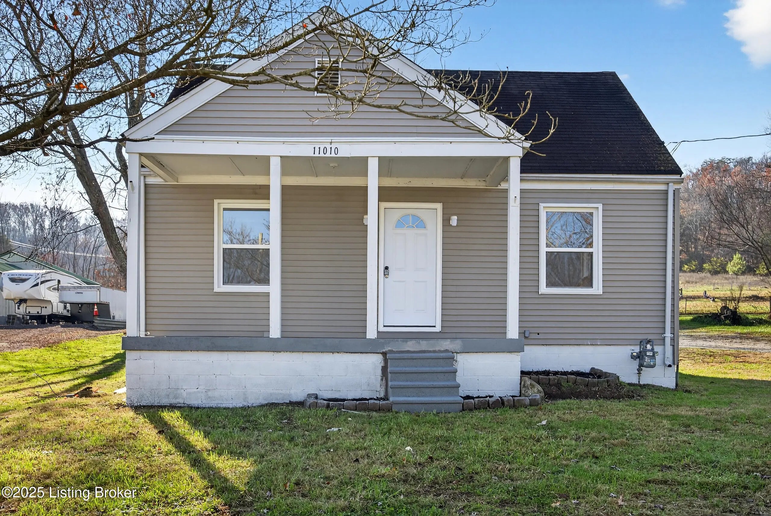 Photo of Listing #1704624