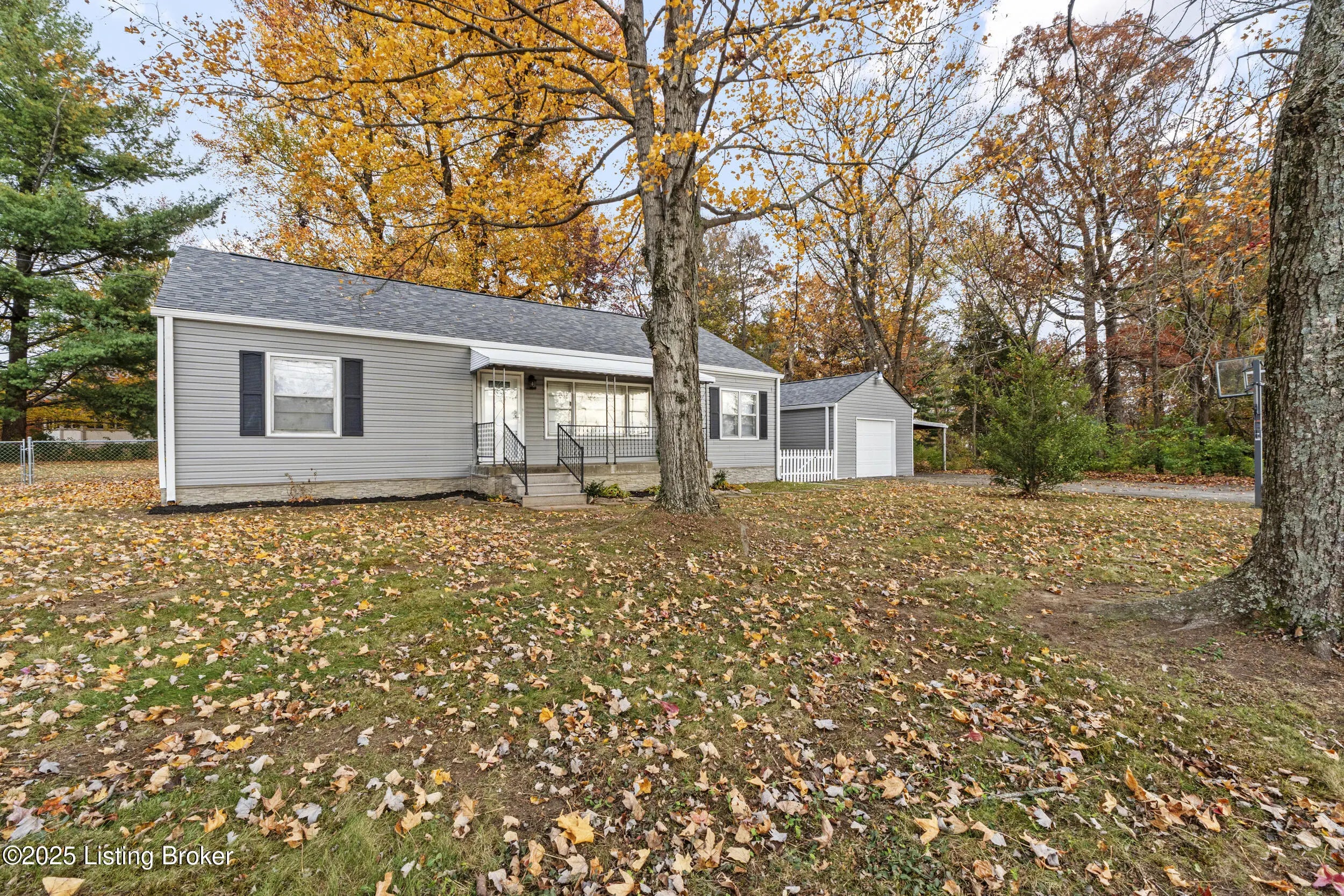 Photo of Listing #1704605