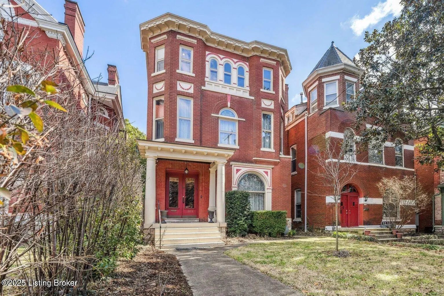 Photo of Listing #1704637