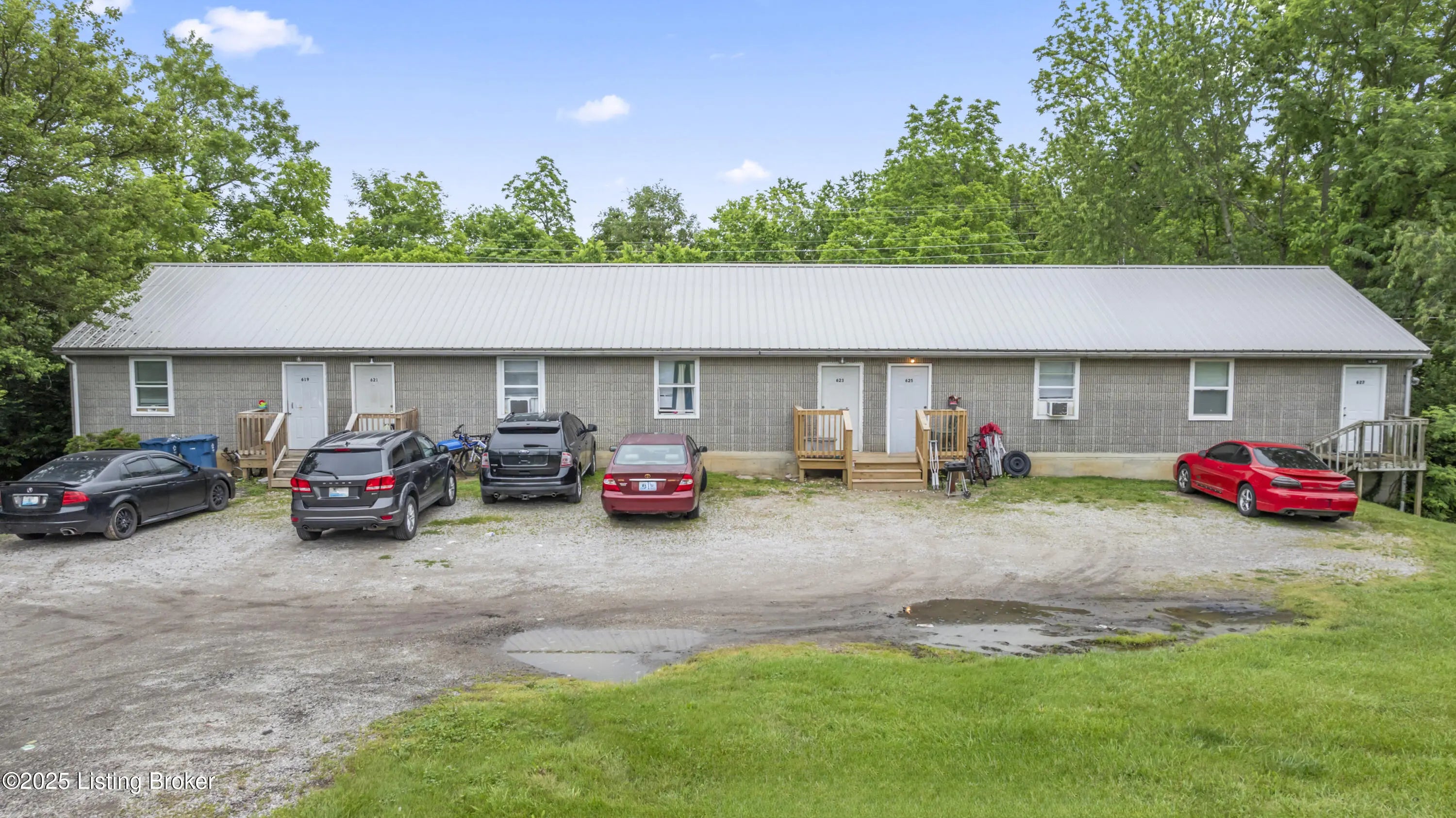 Photo of Listing #1704717