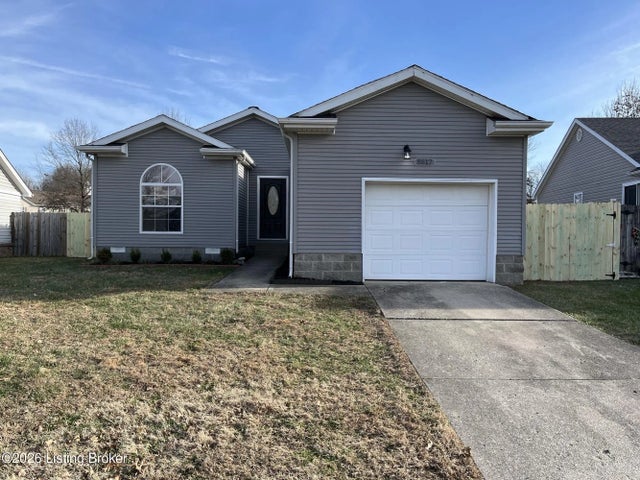 8817 Woodpointe Blvd, Louisville