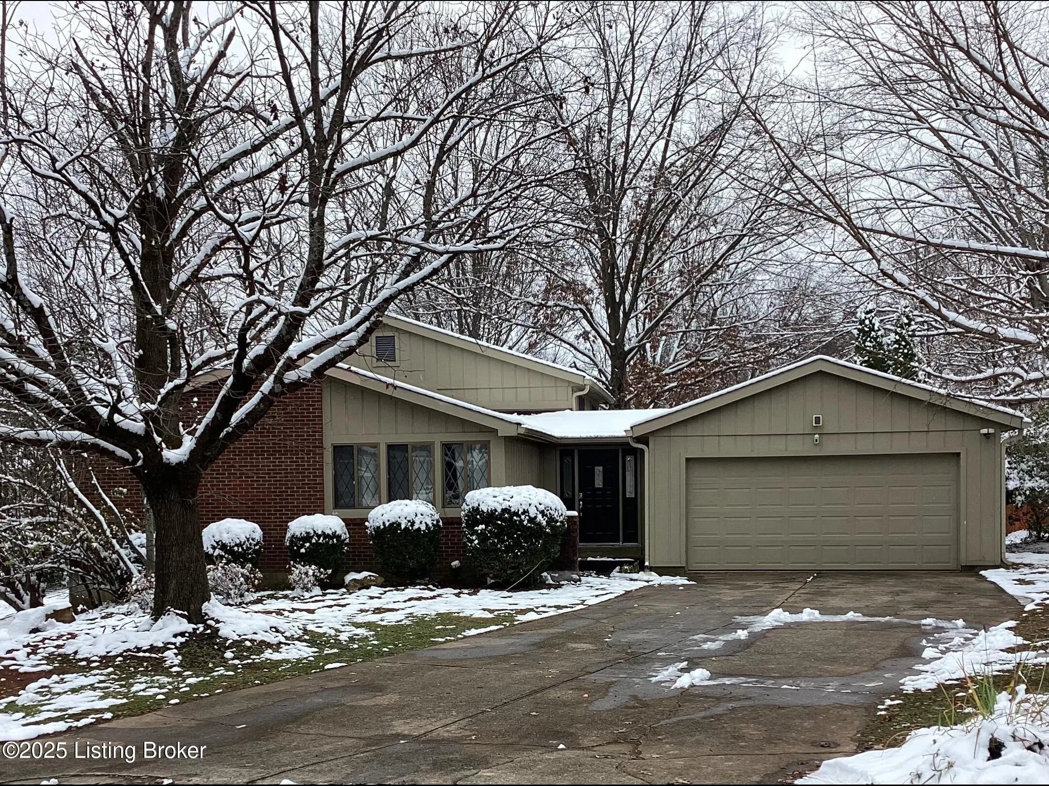 Photo of Listing #1704760