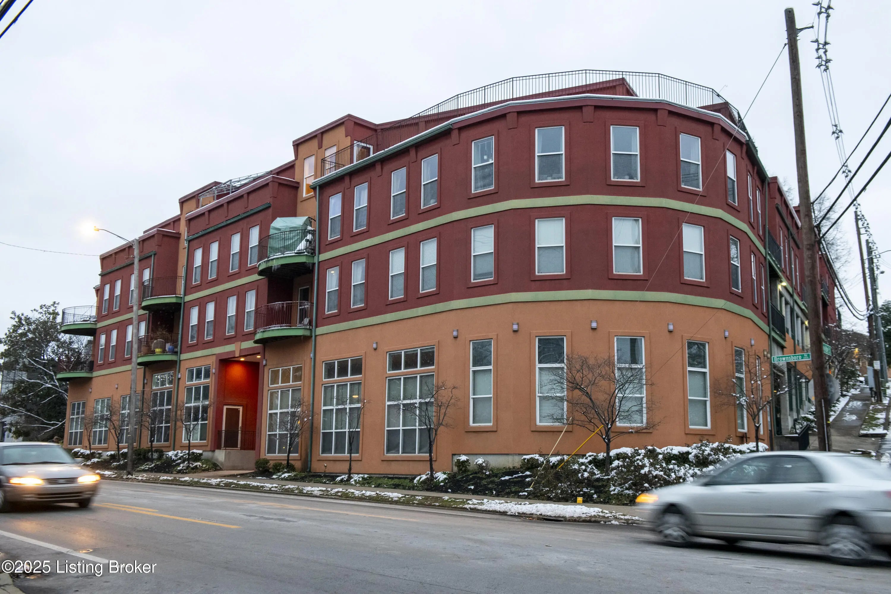 Photo of Listing #1704758