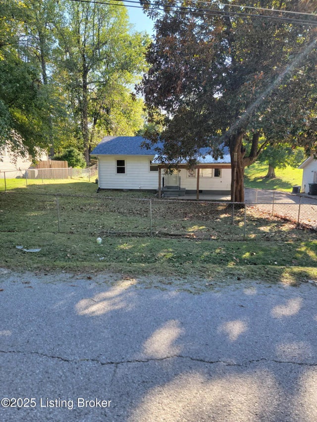 756 Chandler Ave, Radcliff