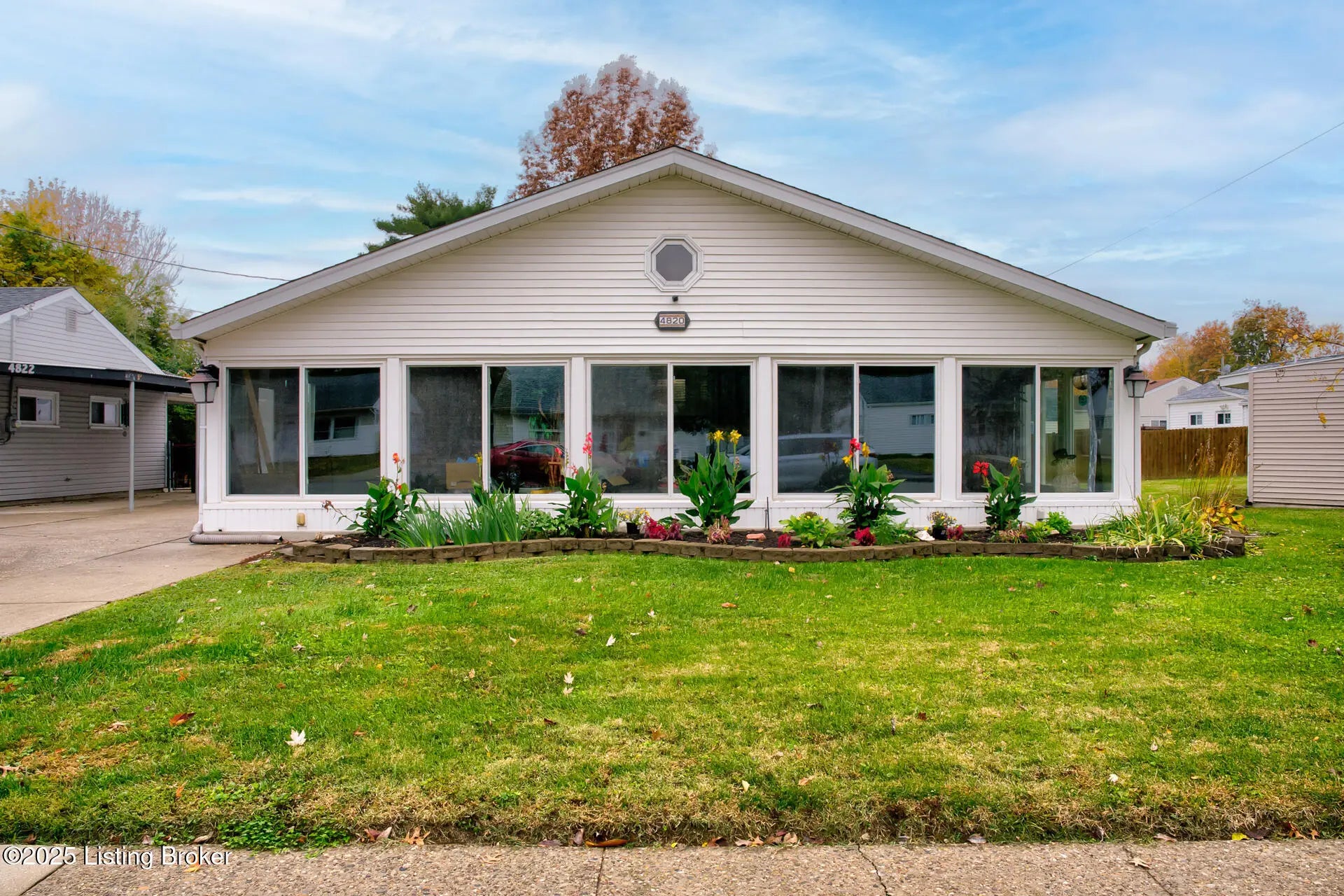 Photo of Listing #1704932