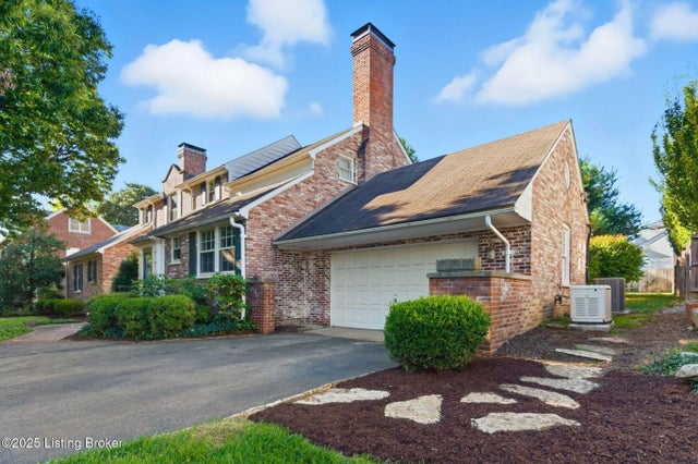 520 Garden Dr, Louisville