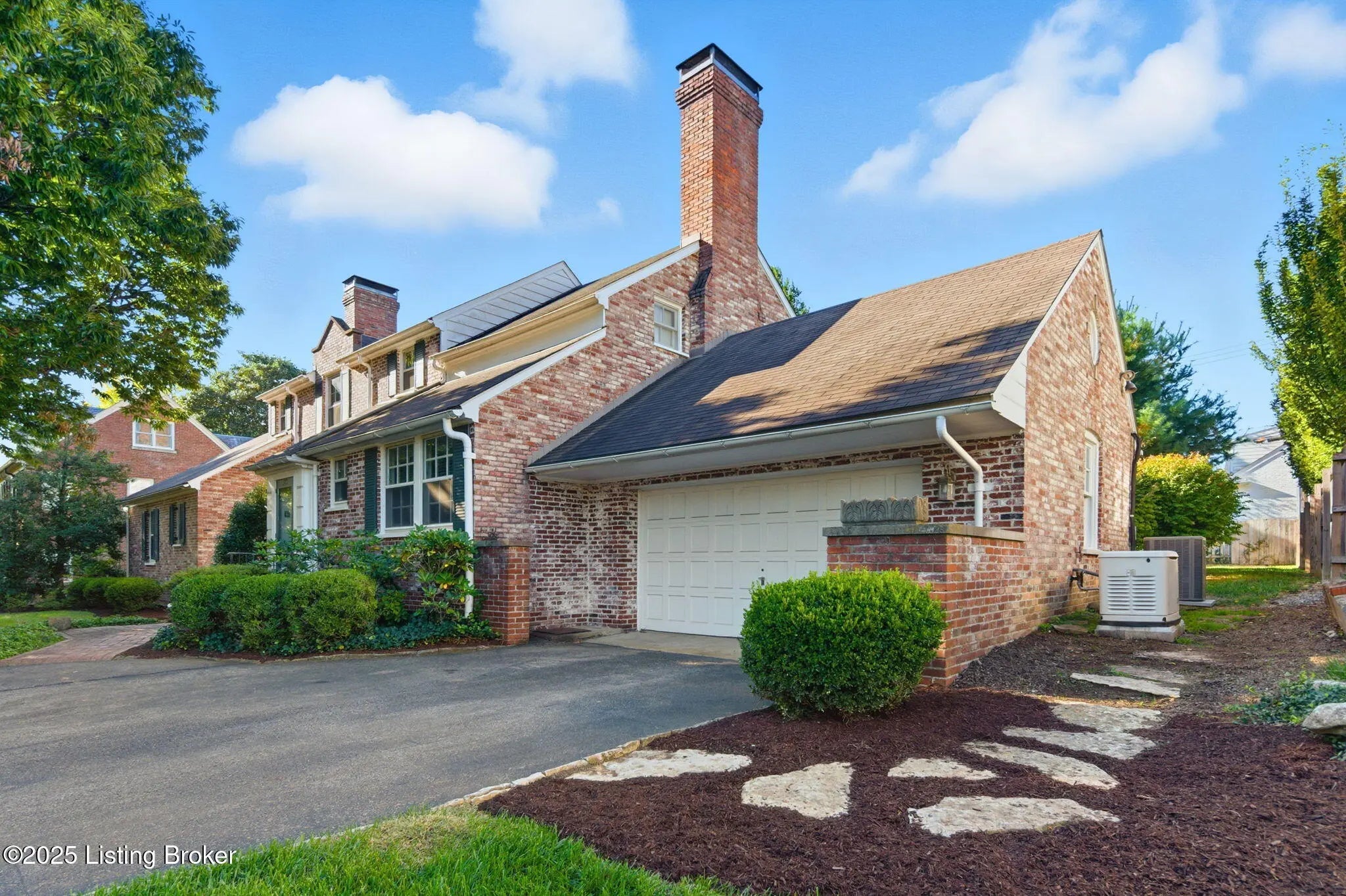 Photo of Listing #1704827